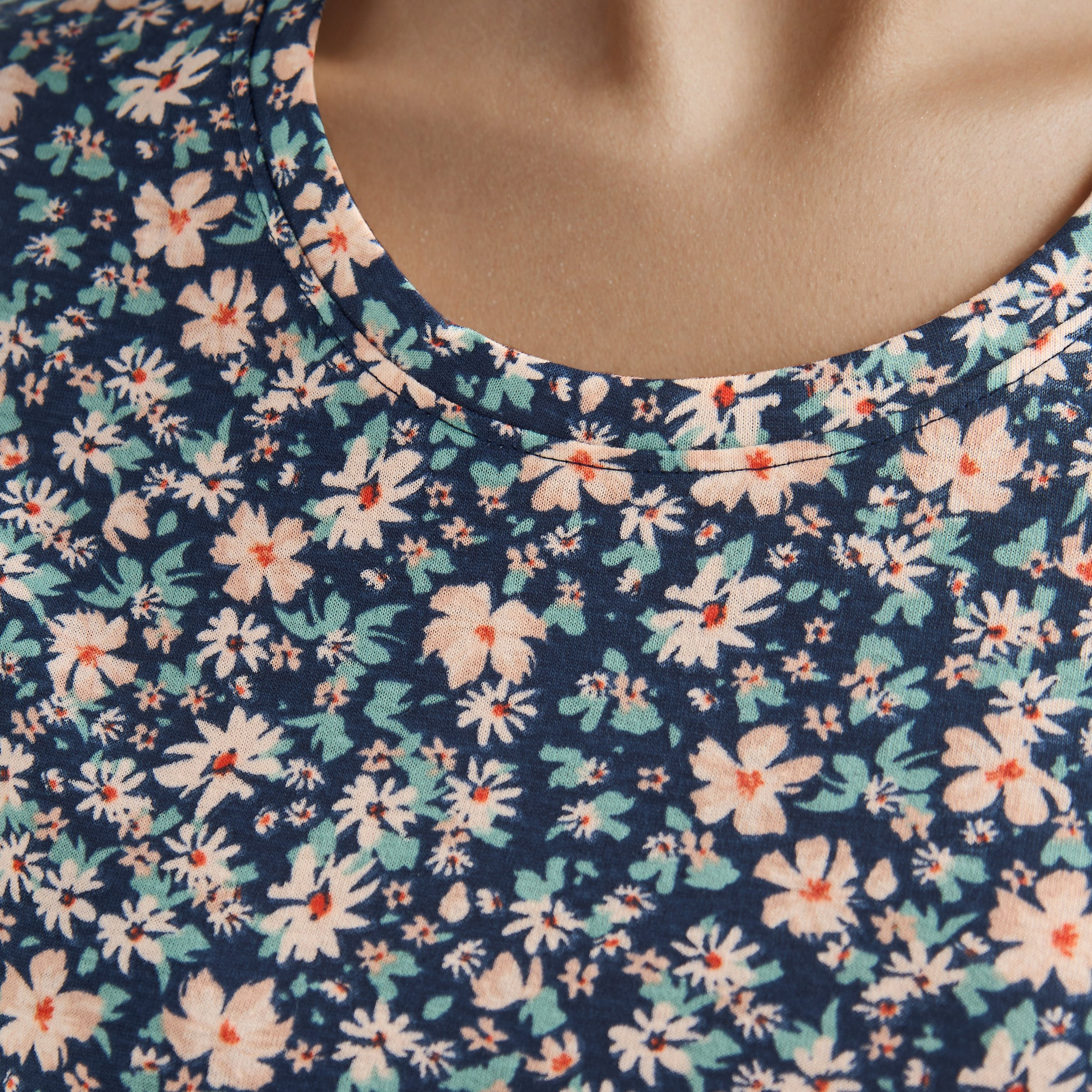 قميص نوم بطول الركبة وطبعات-women-clothing-nightwear-nighties-image-5