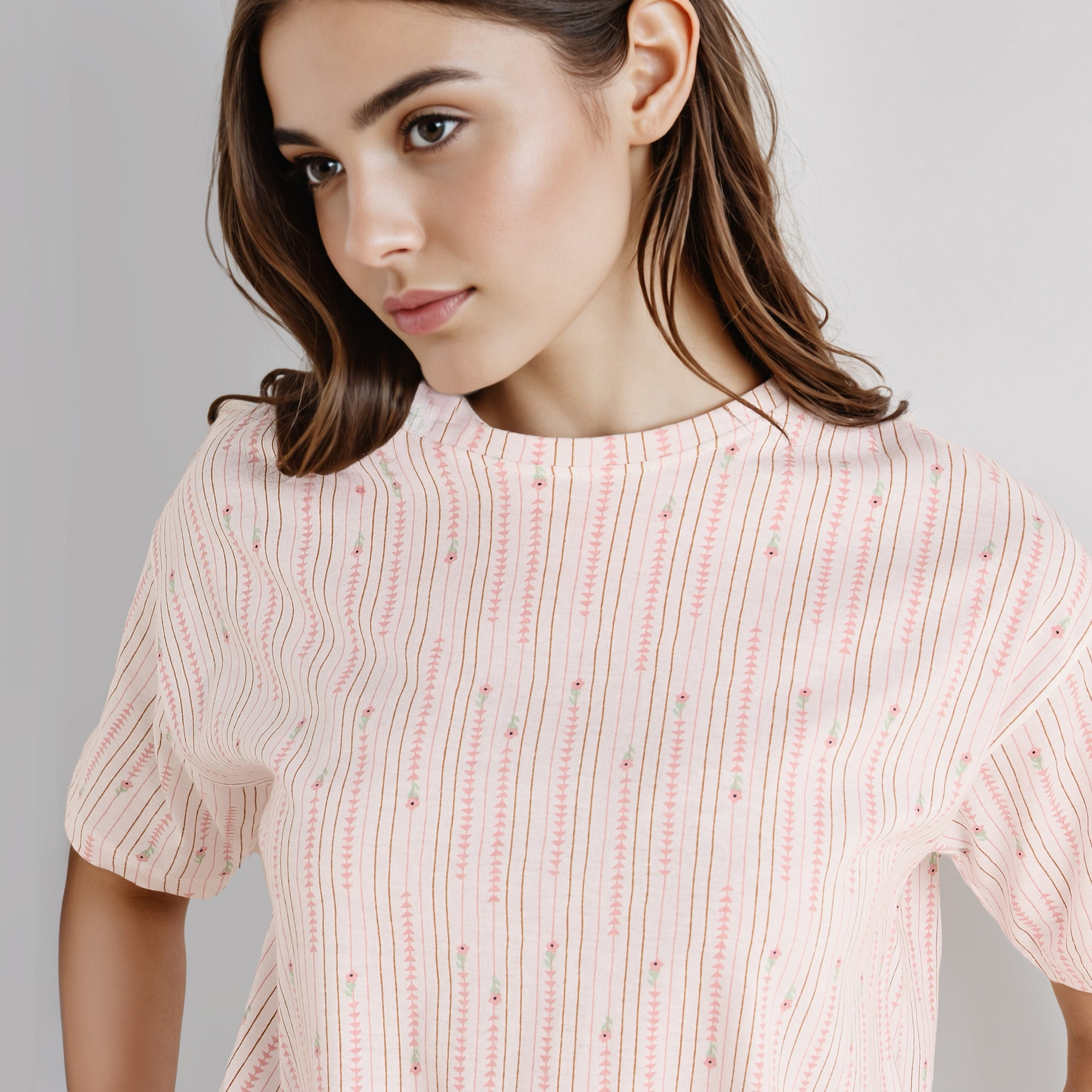 طقم شورت بيجاما وتيشيرت-women-clothing-nightwear-pyjamas-shortsets-image-2