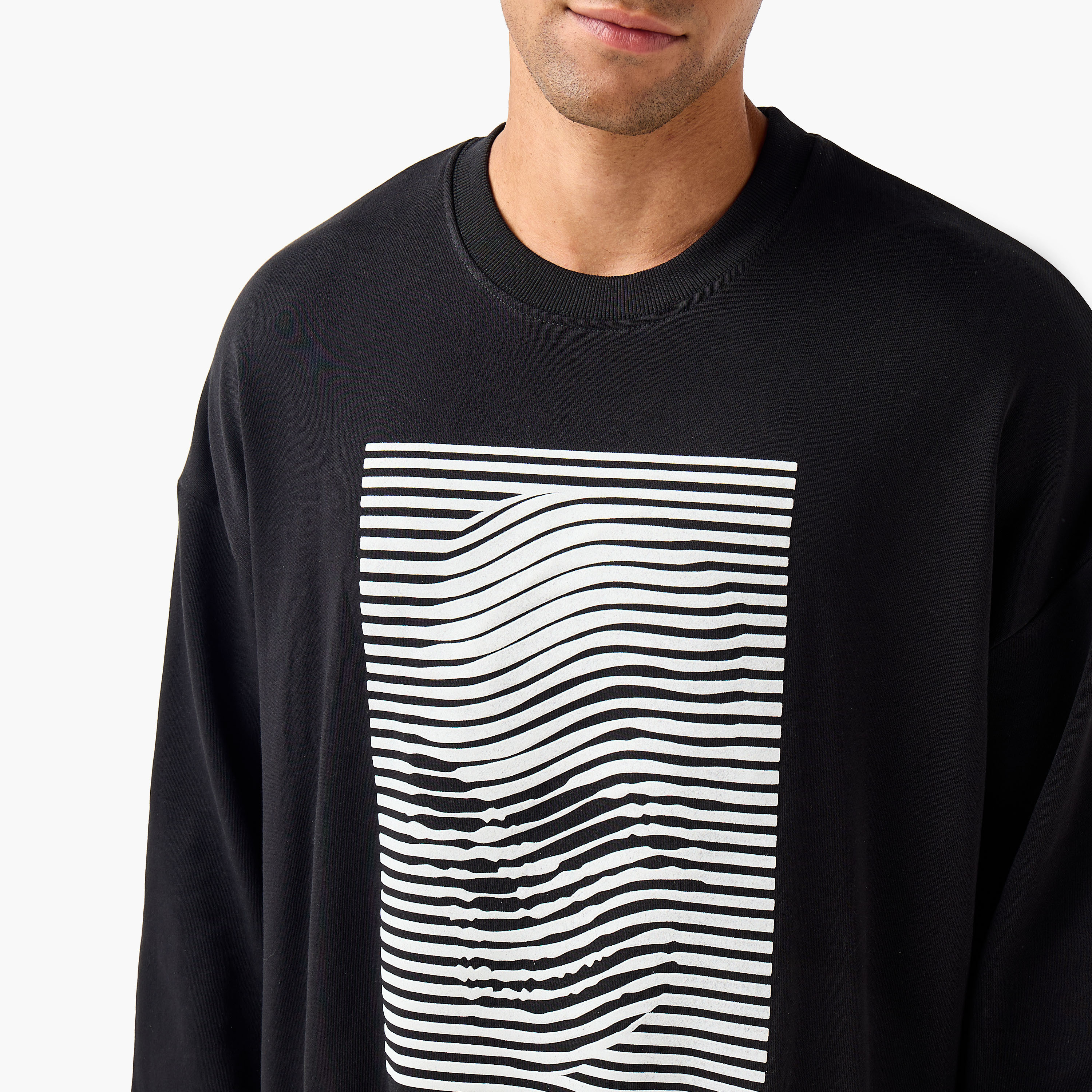 Men Oversized Graphic Print Sweatshirt-men-winterwear-hoodiesandsweatshirts-image-4