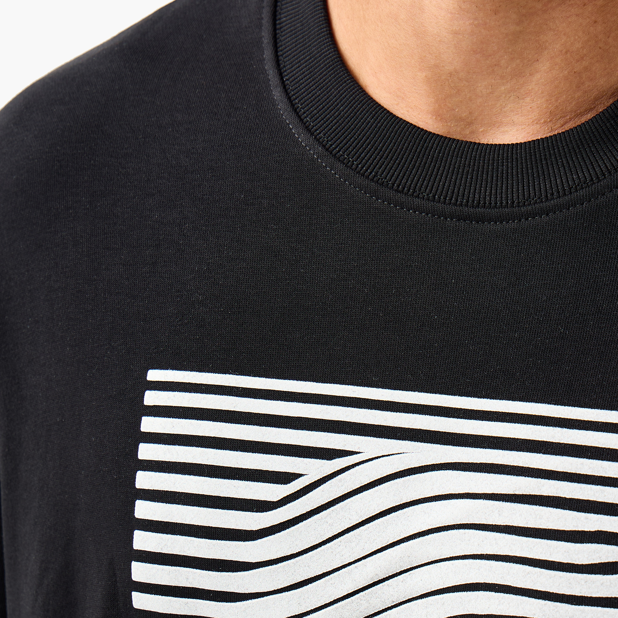 Men Oversized Graphic Print Sweatshirt-men-winterwear-hoodiesandsweatshirts-image-5