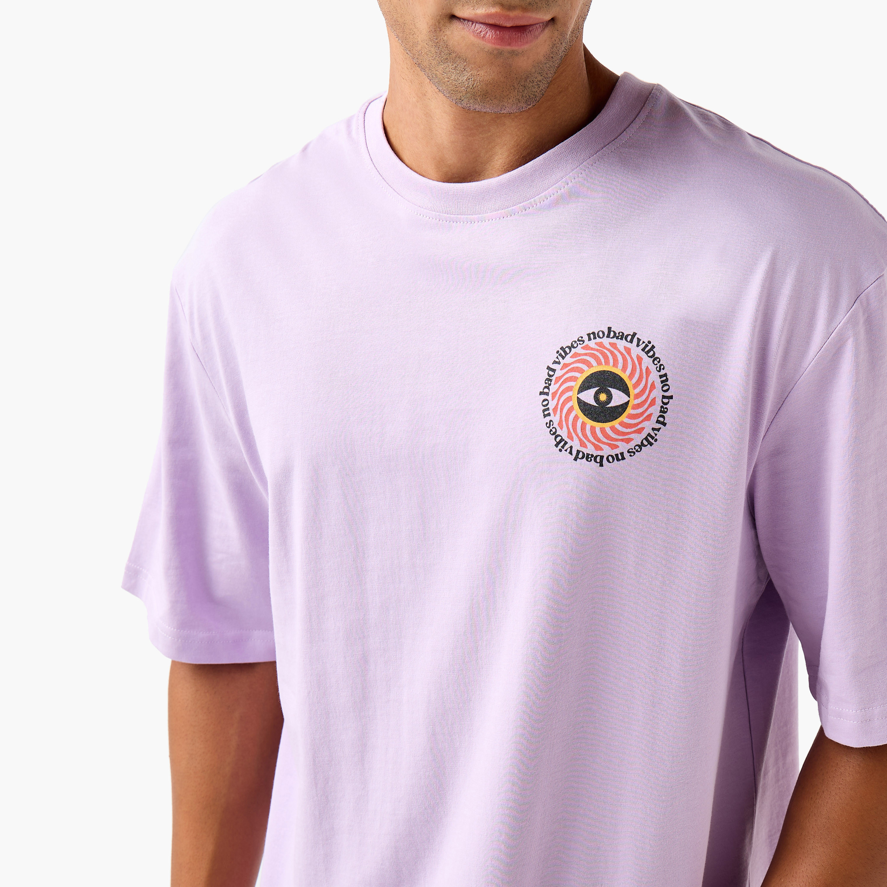 Men Boxy Fit Crew Neck Short Sleeves Graphic Print T-Shirt-men-clothing-tshirtsandpolos-tshirts-image-4