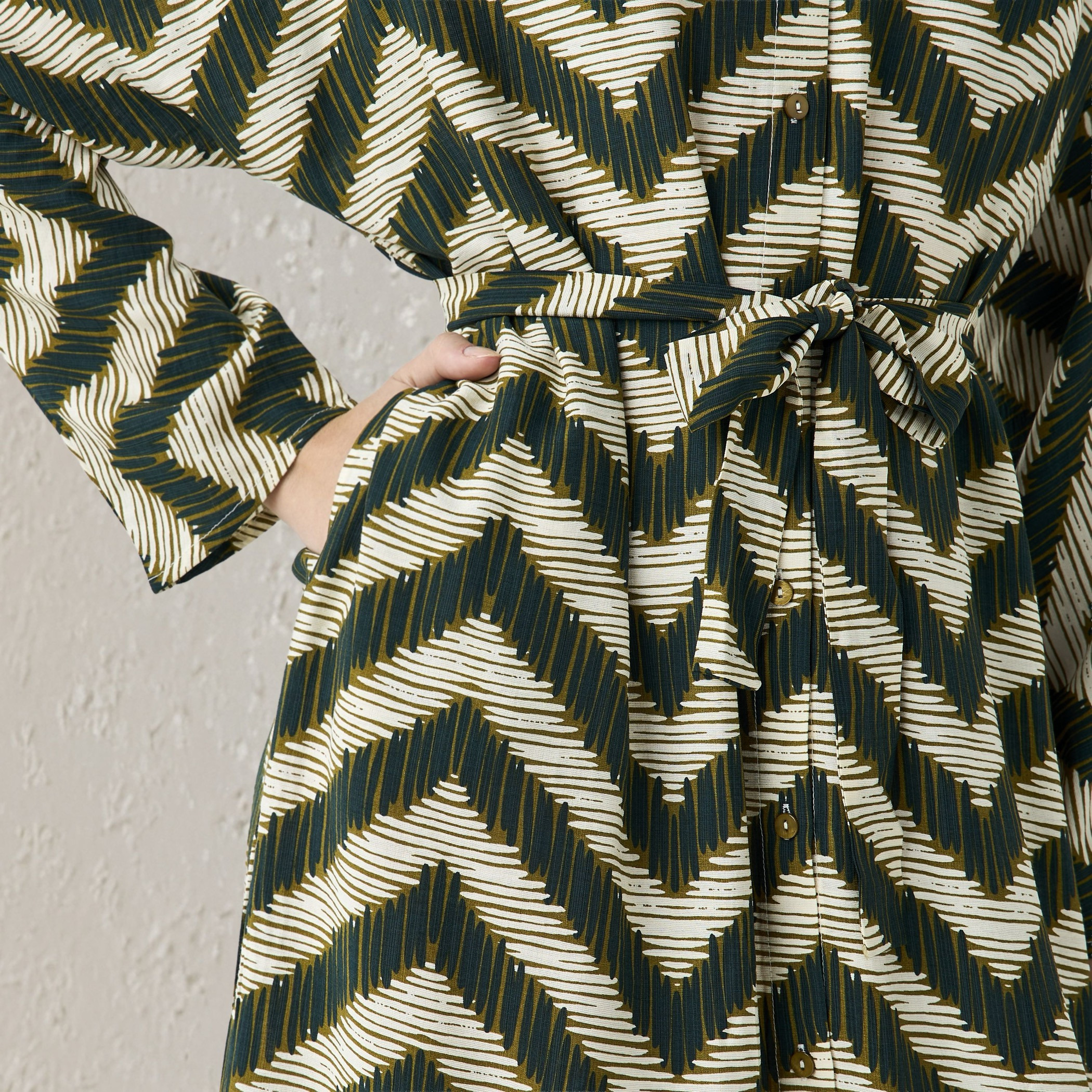 Printed Cotton Workwear Dress with High-Low Hemline-women-clothing-dresses-image-5