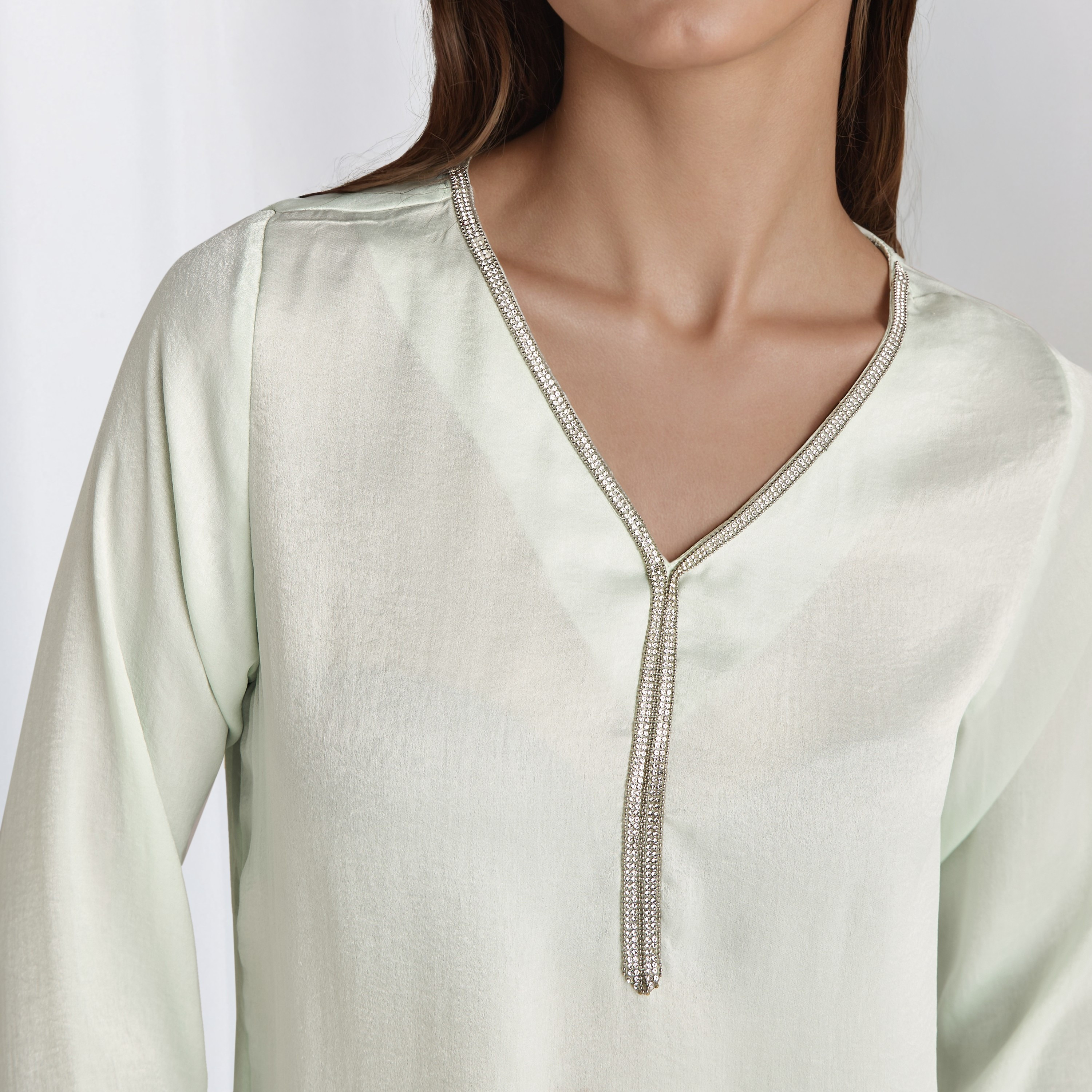 قميص نوم طويل برقبة V-women-clothing-nightwear-nighties-image-1
