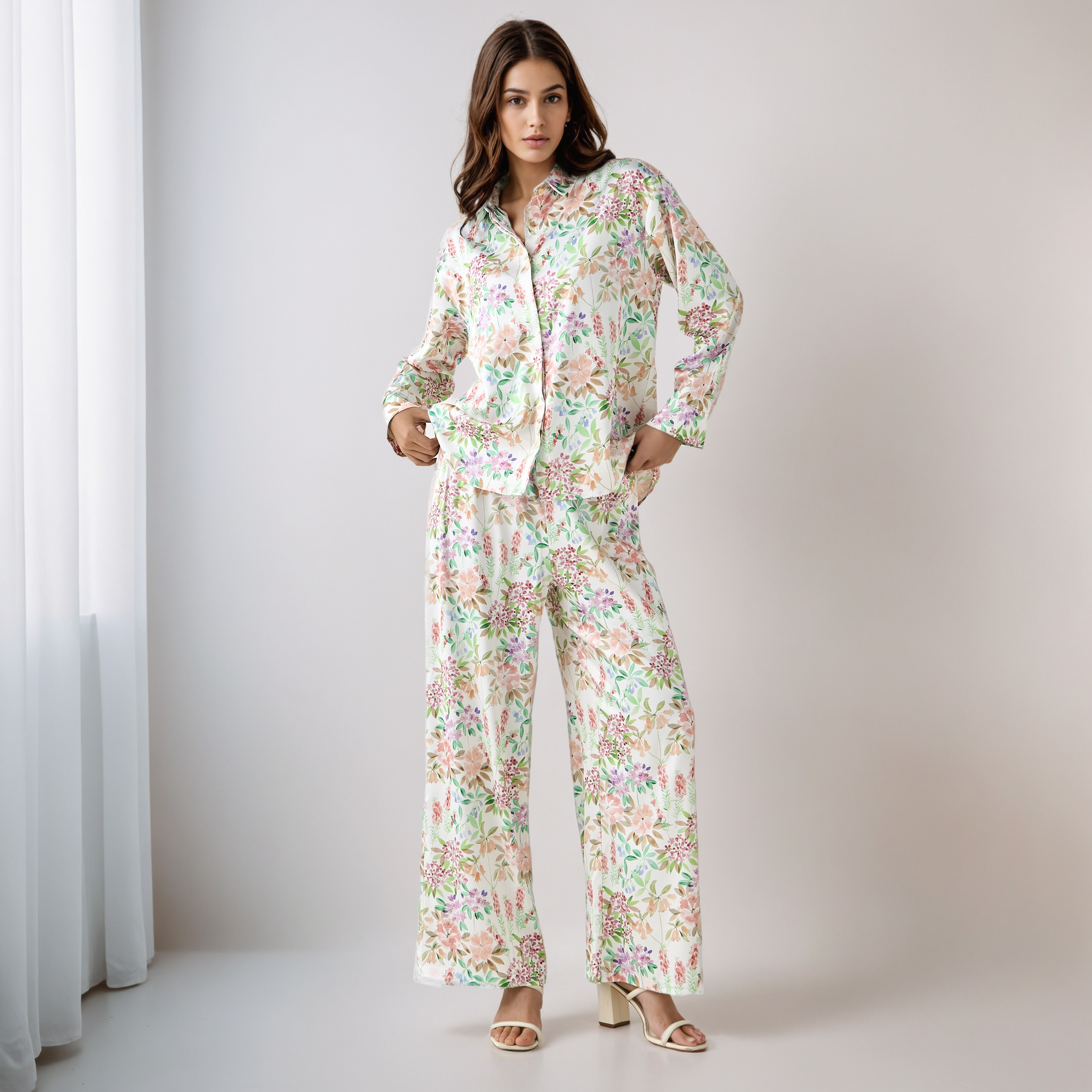 طقم منسق قميص وبنطلون واسع الساق-women-clothing-coordsets-image-1