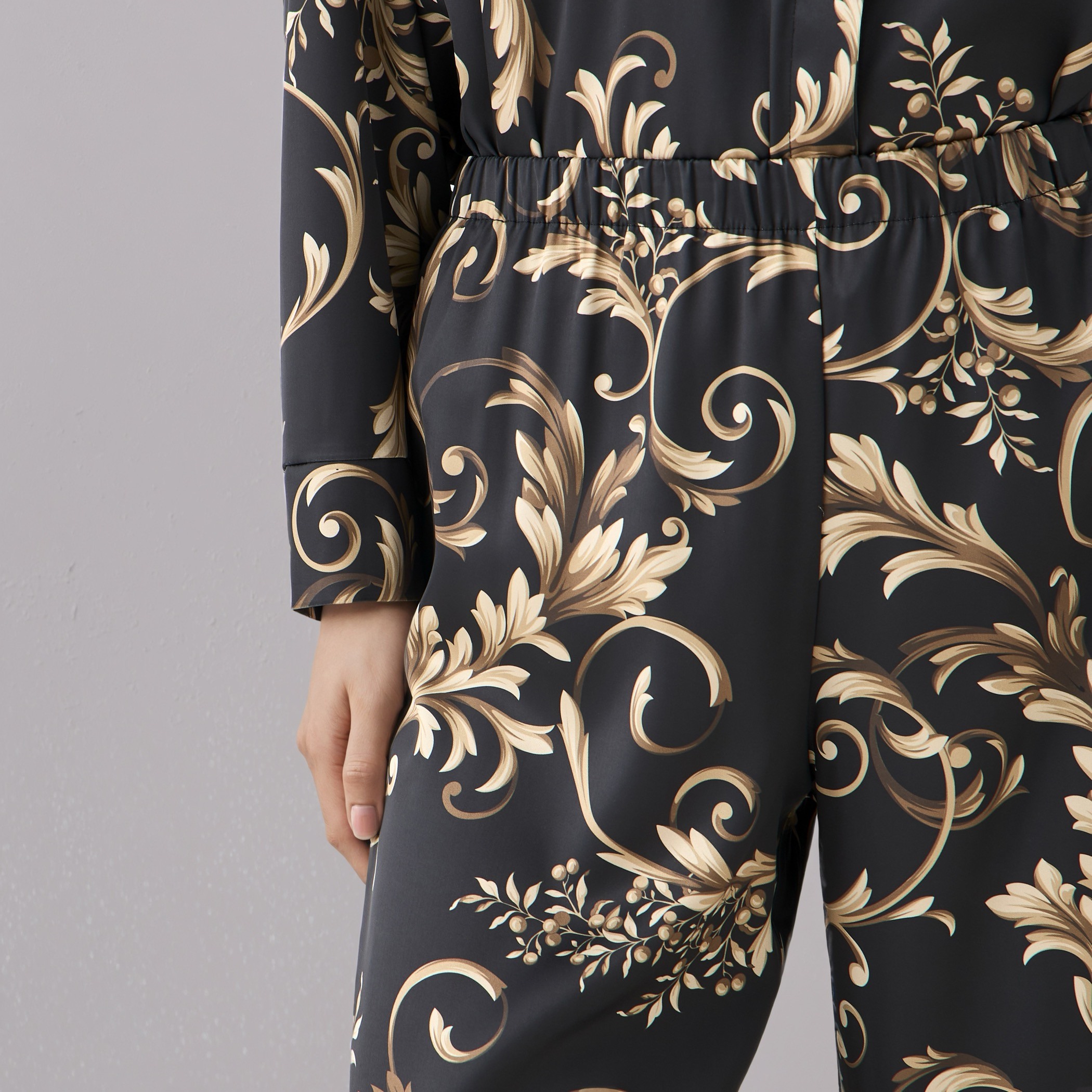 طقم منسق قميص وبنطلون واسع الساق-women-clothing-coordsets-image-5