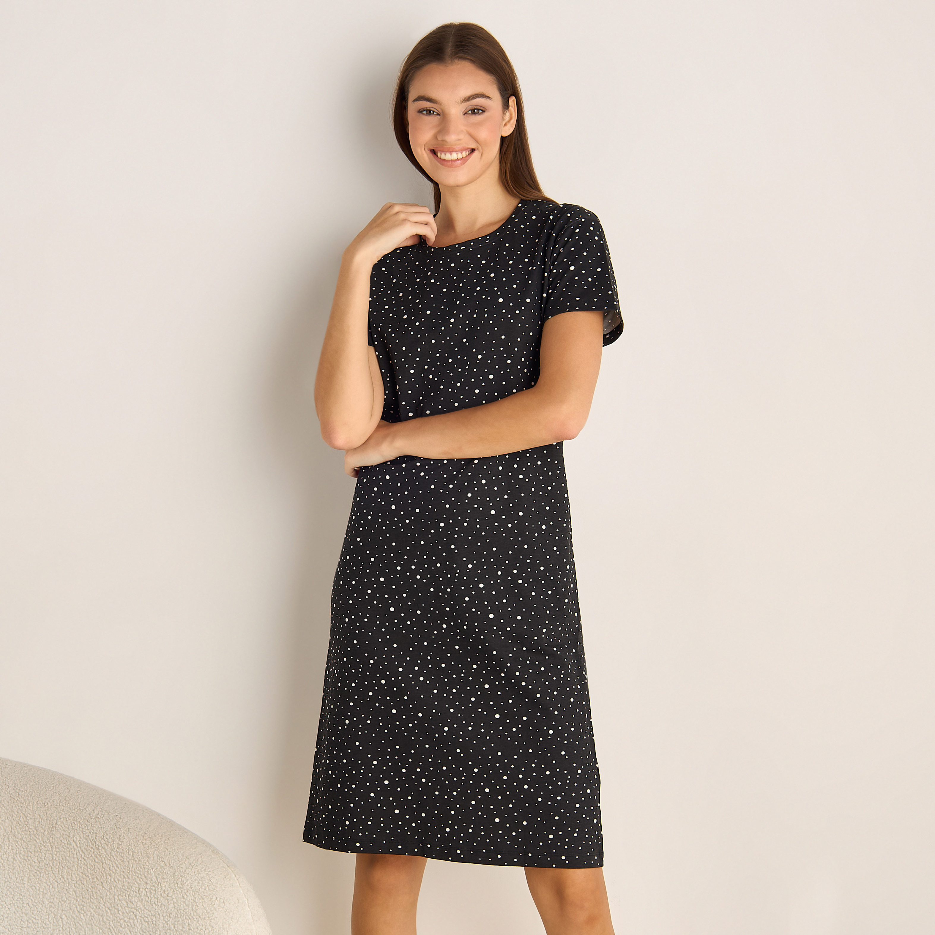 قميص نوم بطبعات وأكمام قصيرة-women-clothing-nightwear-nighties-image-1