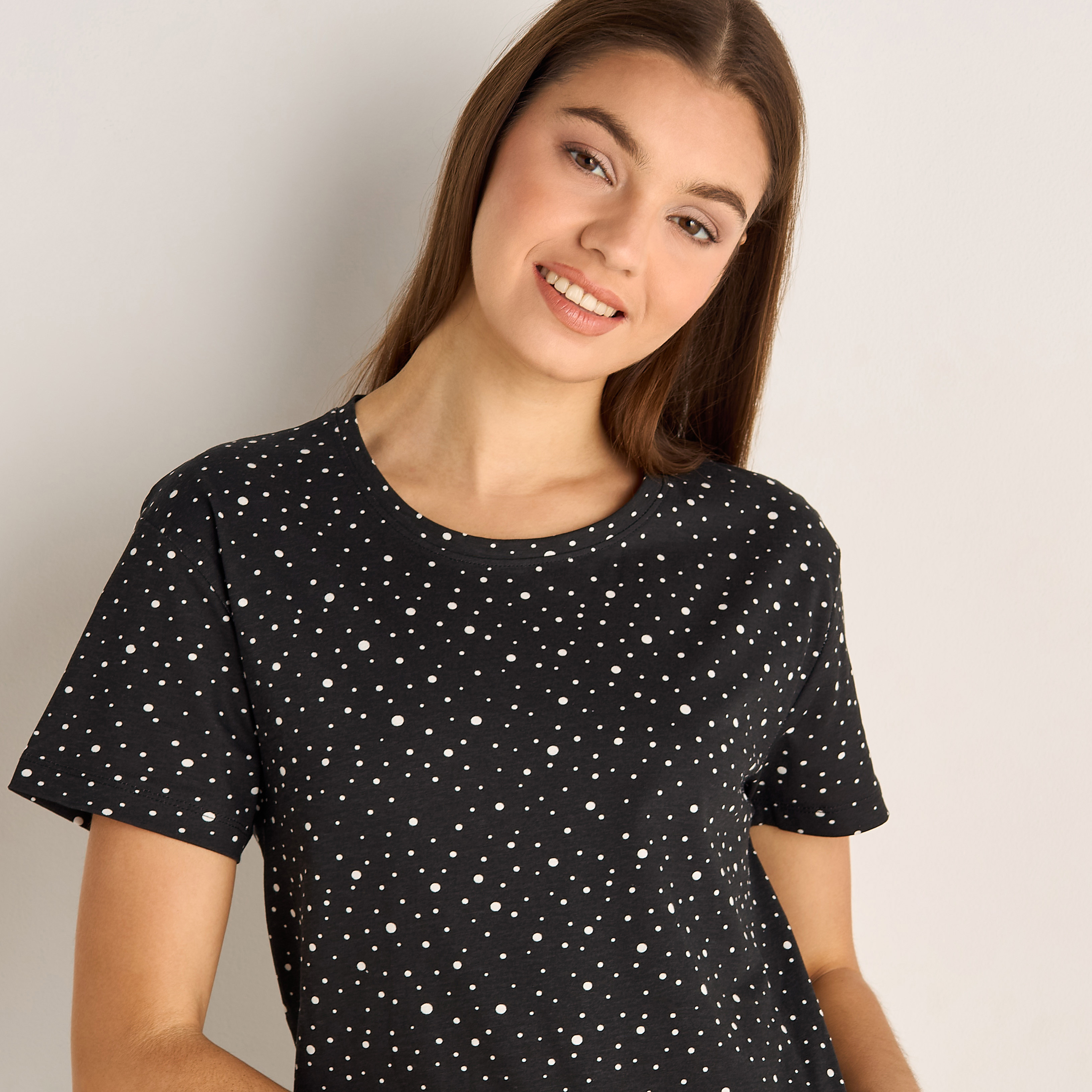 قميص نوم بطبعات وأكمام قصيرة-women-clothing-nightwear-nighties-image-4