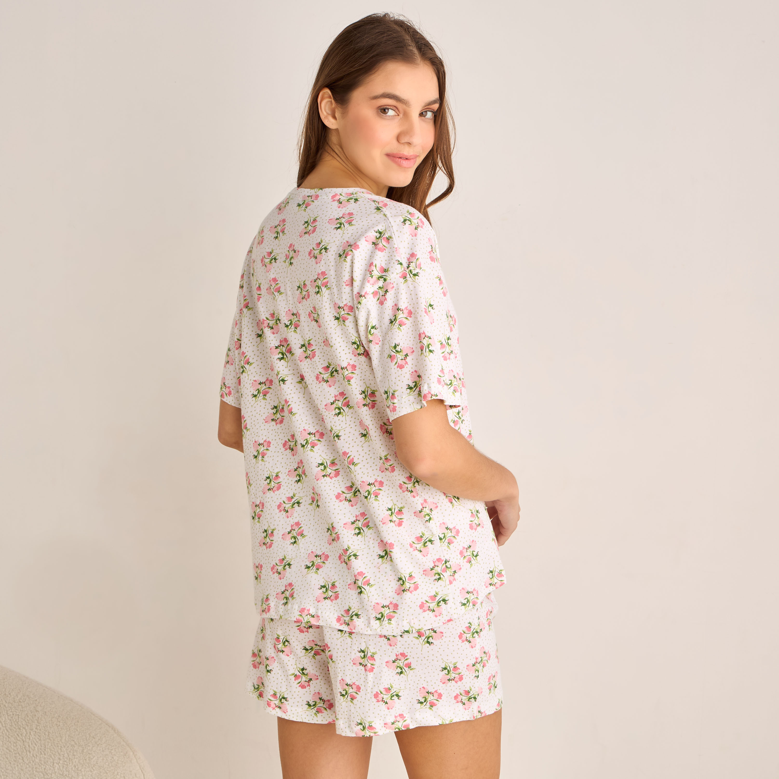 طقم بيجاما تيشيرت وشورت-women-clothing-nightwear-pyjamas-shortsets-image-3