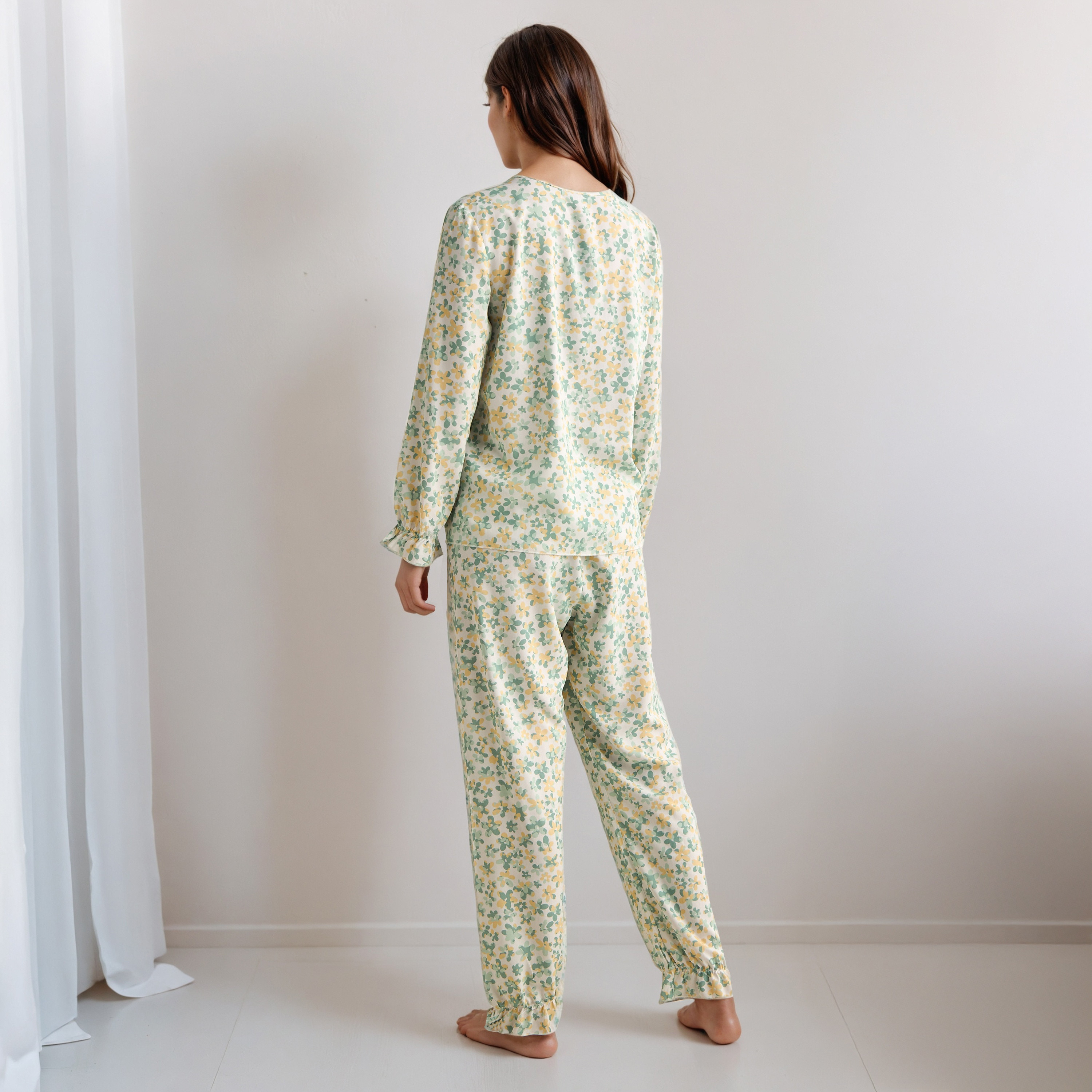 Pyjama Set Top & Trousers-women-clothing-nightwear-pyjamas-longsets-image-3