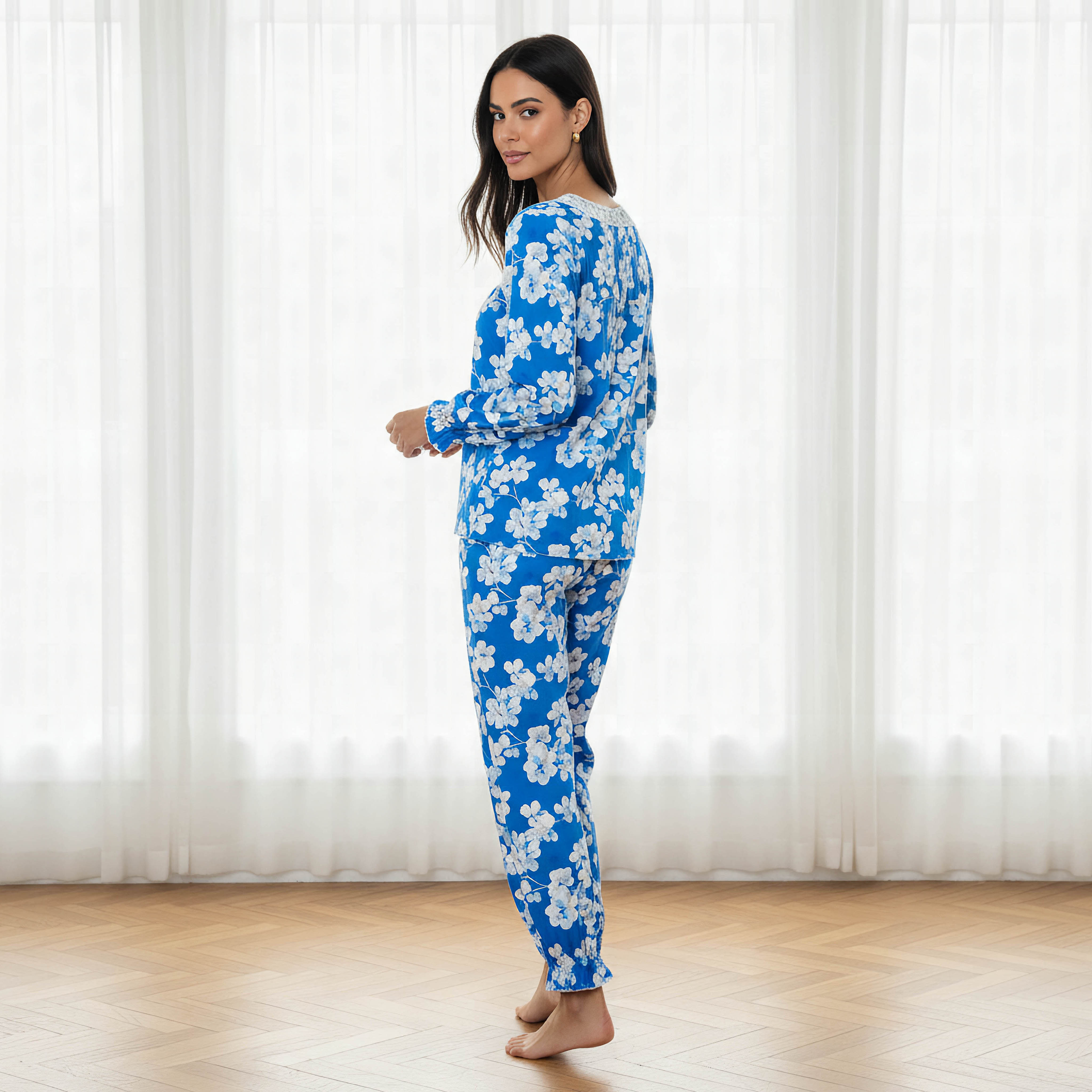 Pyjama Set Top & Trousers-women-clothing-nightwear-pyjamas-longsets-image-3