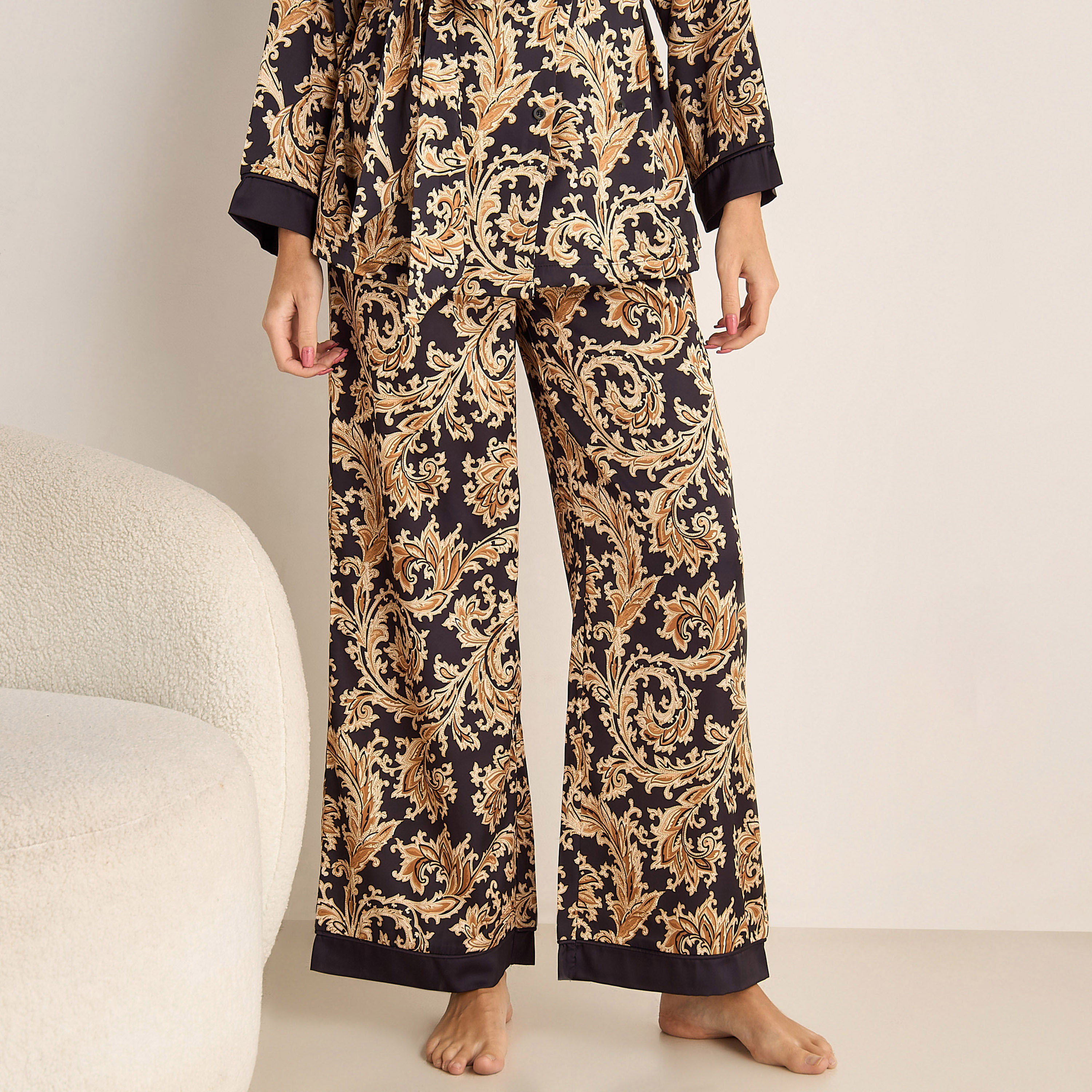 Floral Print Pyjama Set-women-clothing-nightwear-pyjamas-longsets-image-4