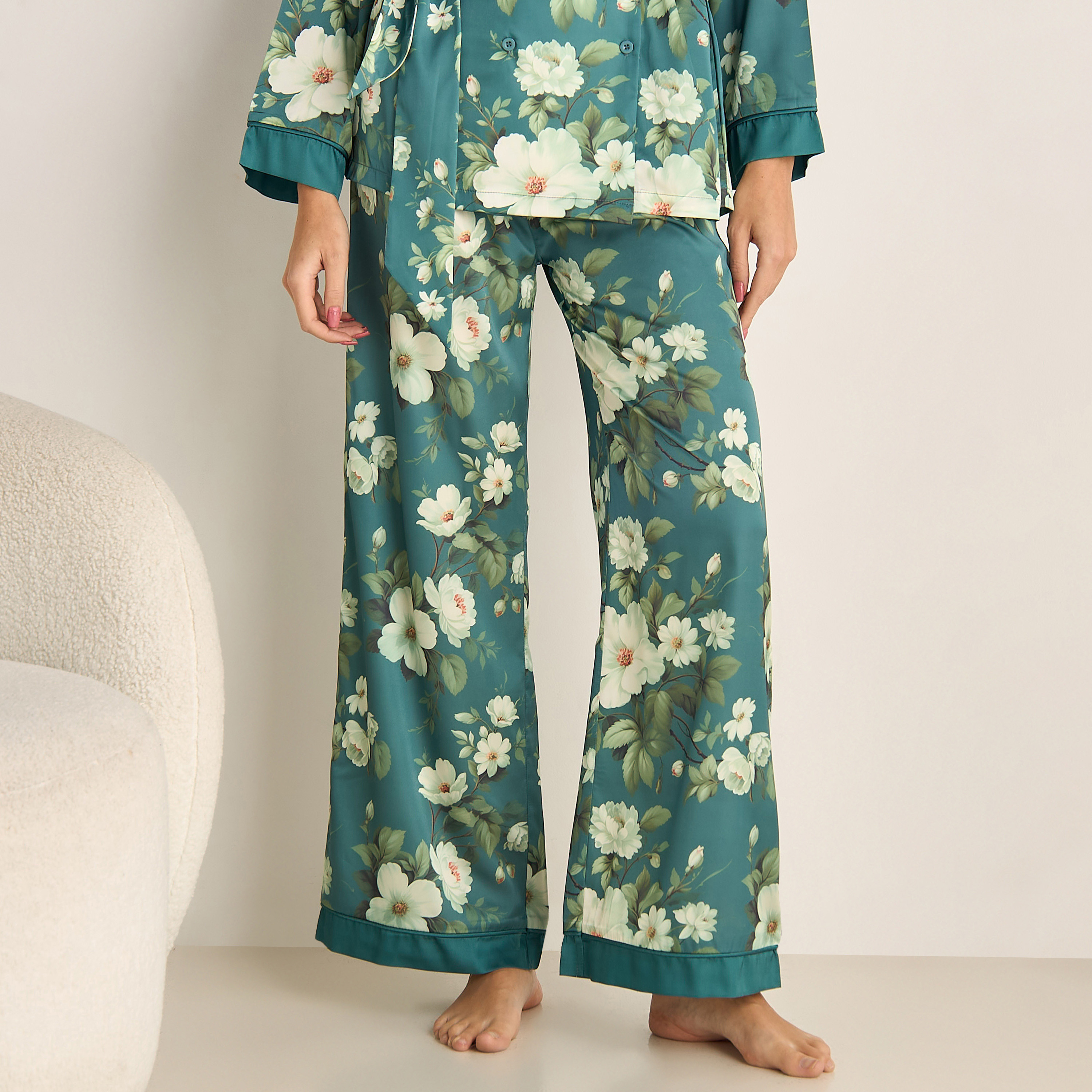 Floral Print Pyjama Set-women-clothing-nightwear-pyjamas-longsets-image-4