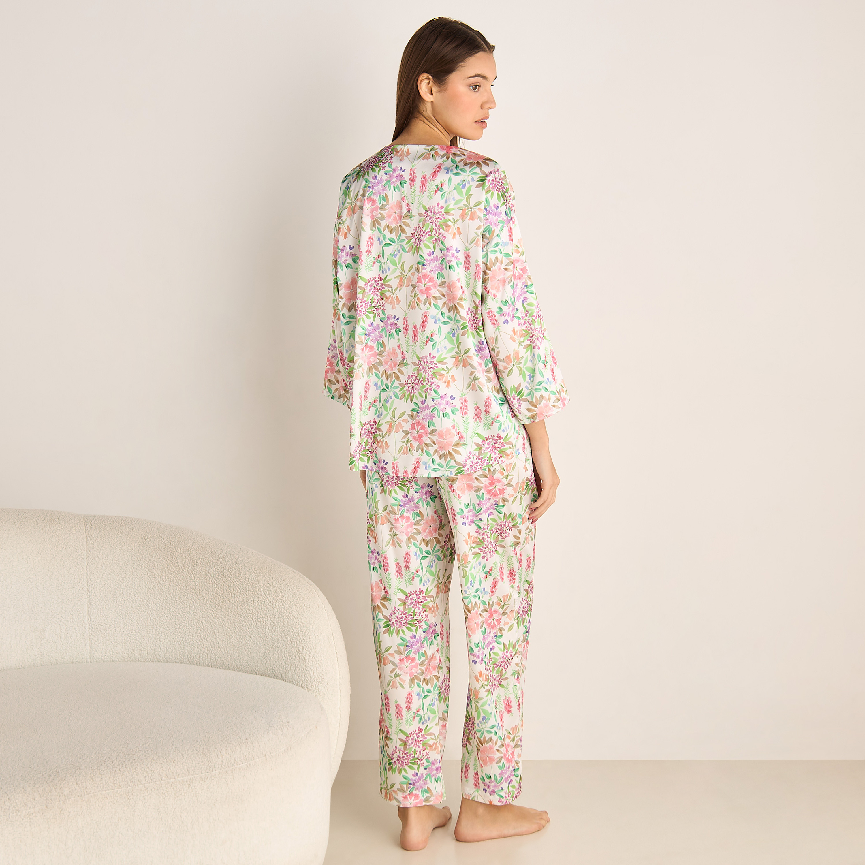 طقم بنطلون وبلوزة بيجاما بياقة V-women-clothing-nightwear-pyjamas-longsets-image-4