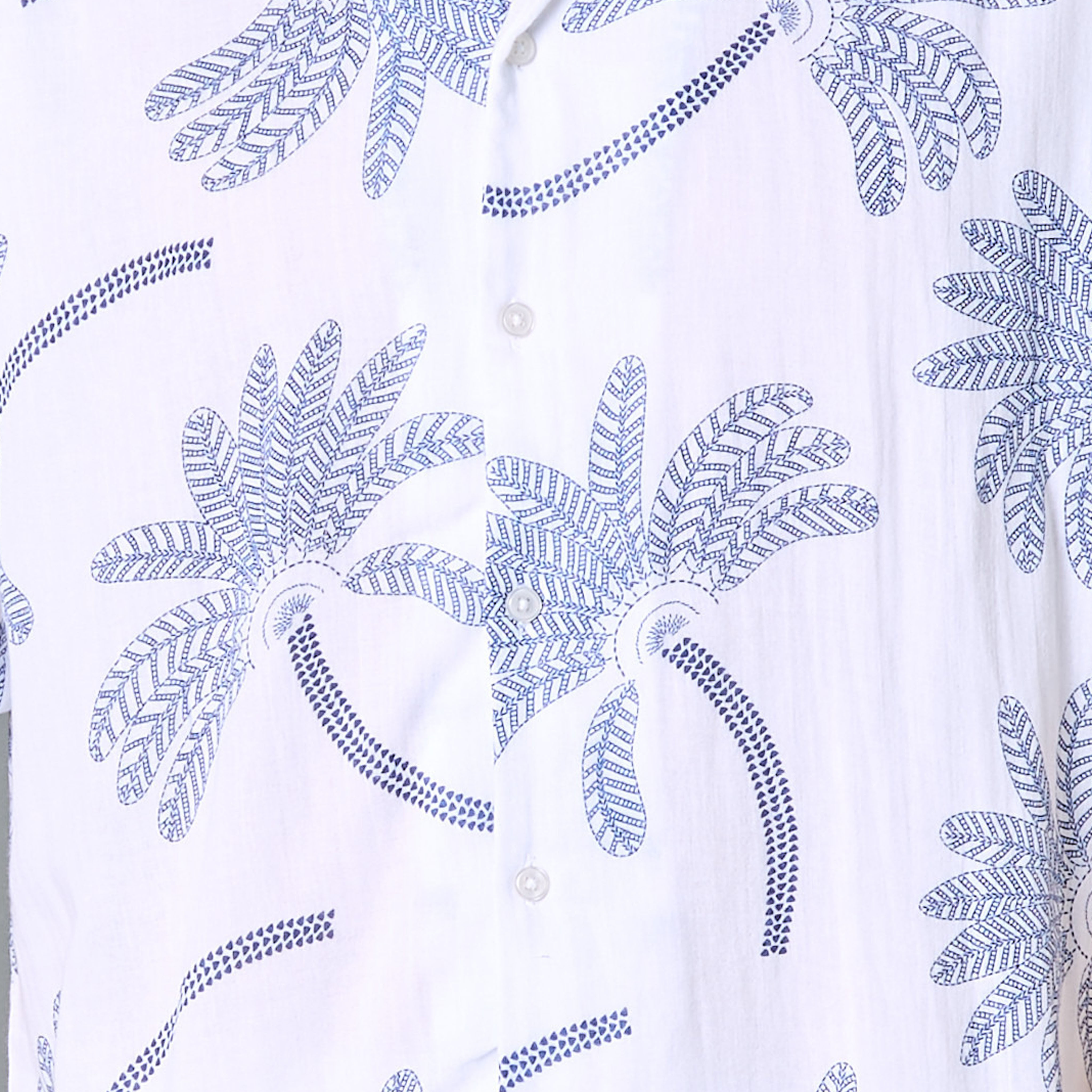 Men Camp Collar Palm Tree Print Short Sleeve Resort Shirt-men-clothing-shirts-image-4