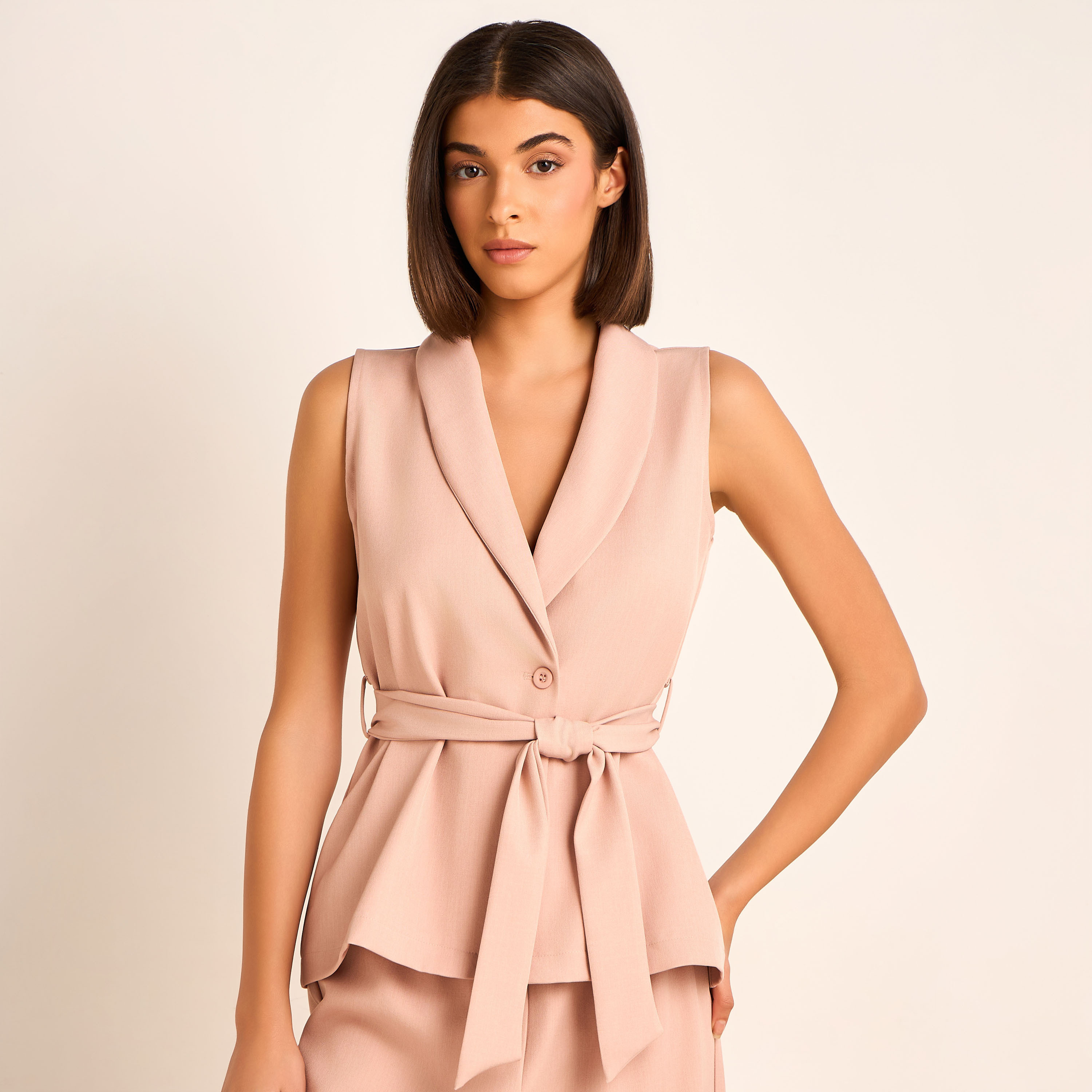 طقم منسق بلوزة ملفوفة وبنطلون واسع الساق-women-clothing-coordsets-image-3