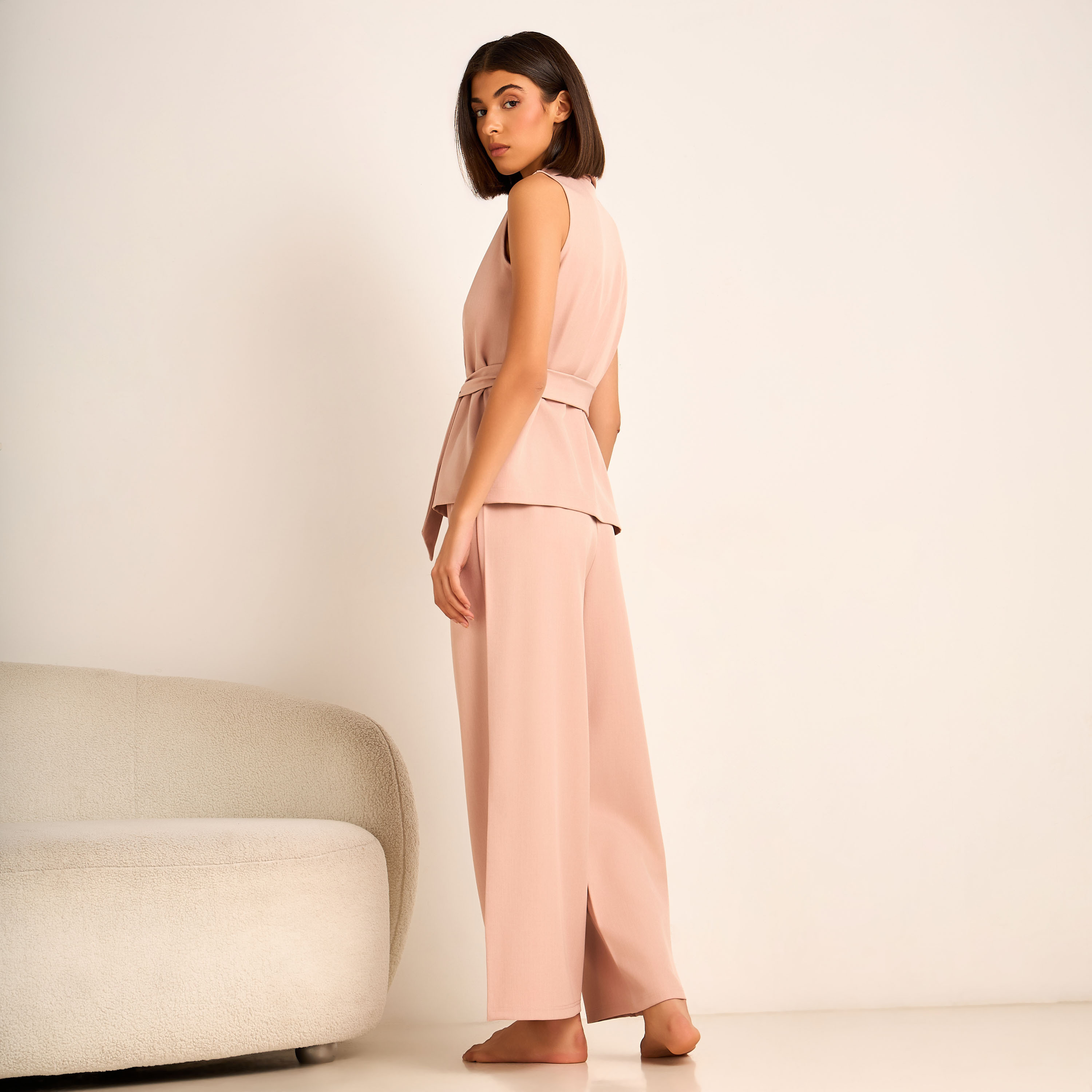 طقم منسق بلوزة ملفوفة وبنطلون واسع الساق-women-clothing-coordsets-image-4