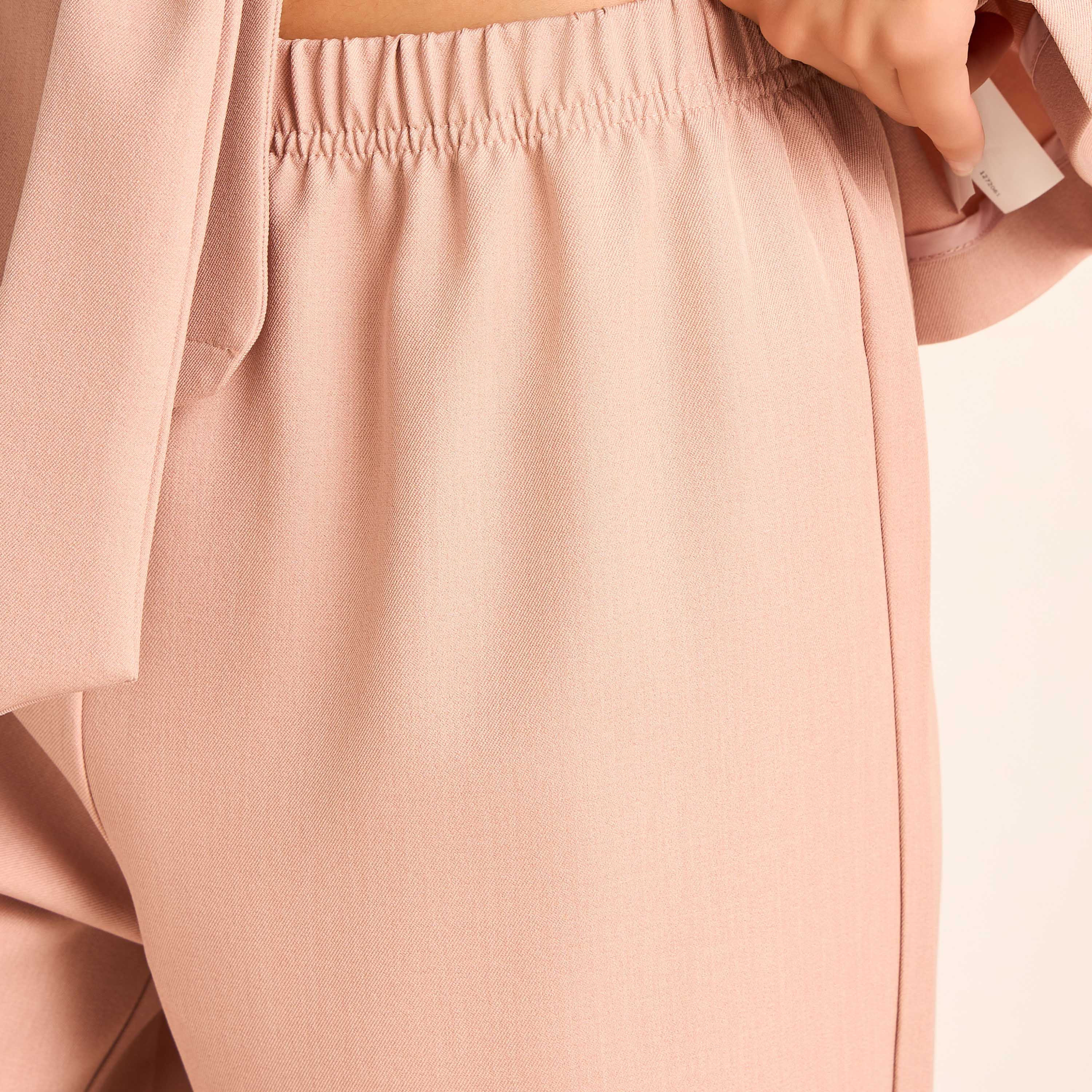 طقم منسق بلوزة ملفوفة وبنطلون واسع الساق-women-clothing-coordsets-image-6