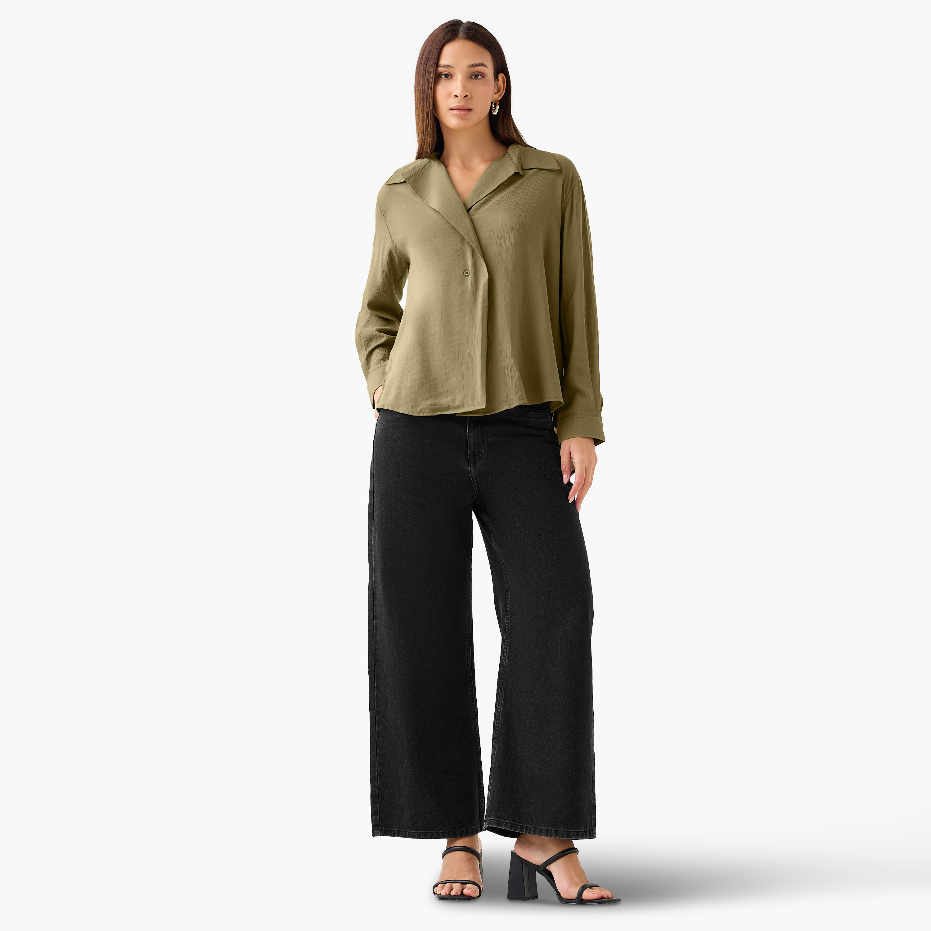 بلوزة فيسكوز بقصة عادية وتفاصيل أزرار-women-clothing-shirtsandblouses-shirts-image-2