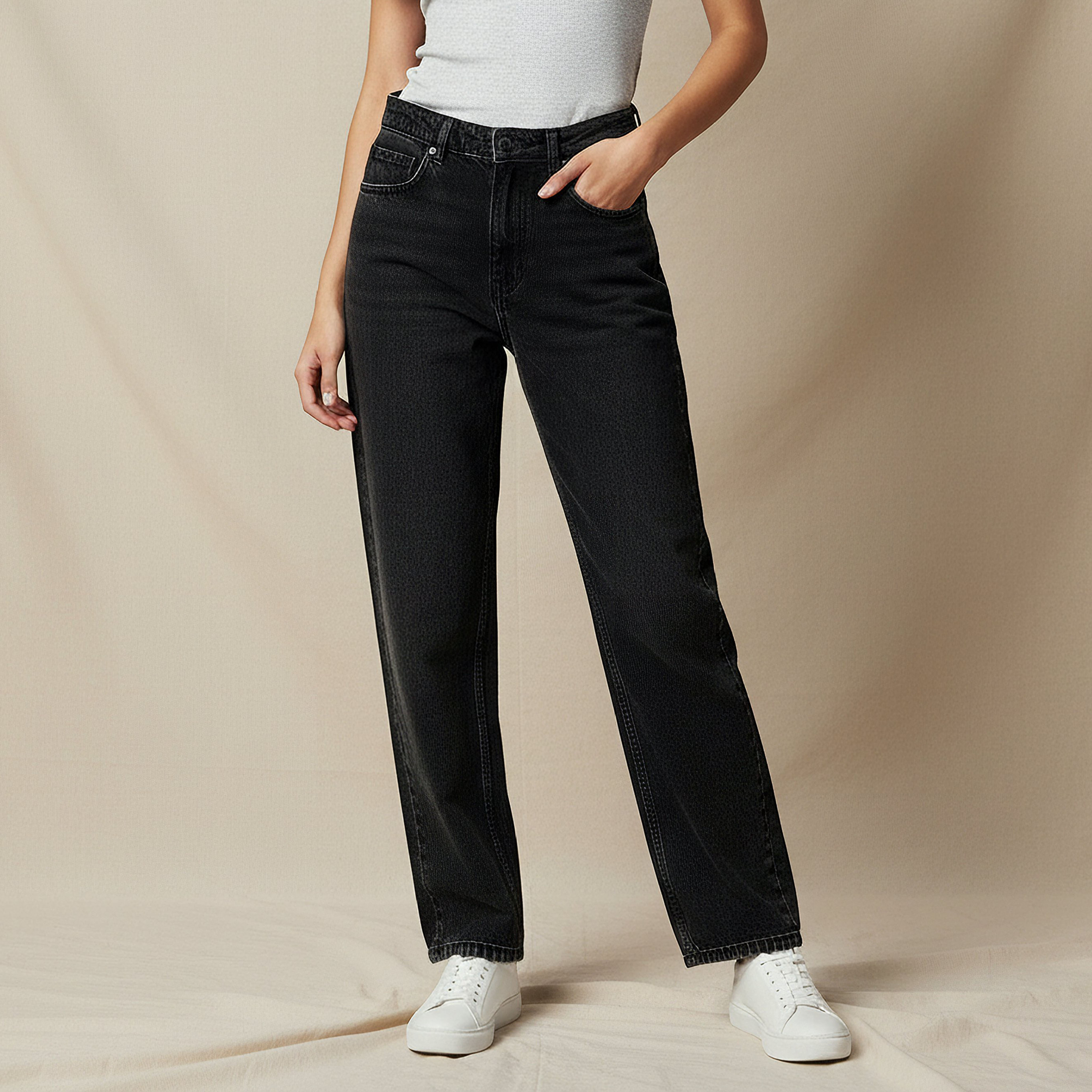 بنطلون جينز بقصة مستقيمة وخصر متوسط الارتفاع للنساء-women-clothing-bottoms-jeans-image-1