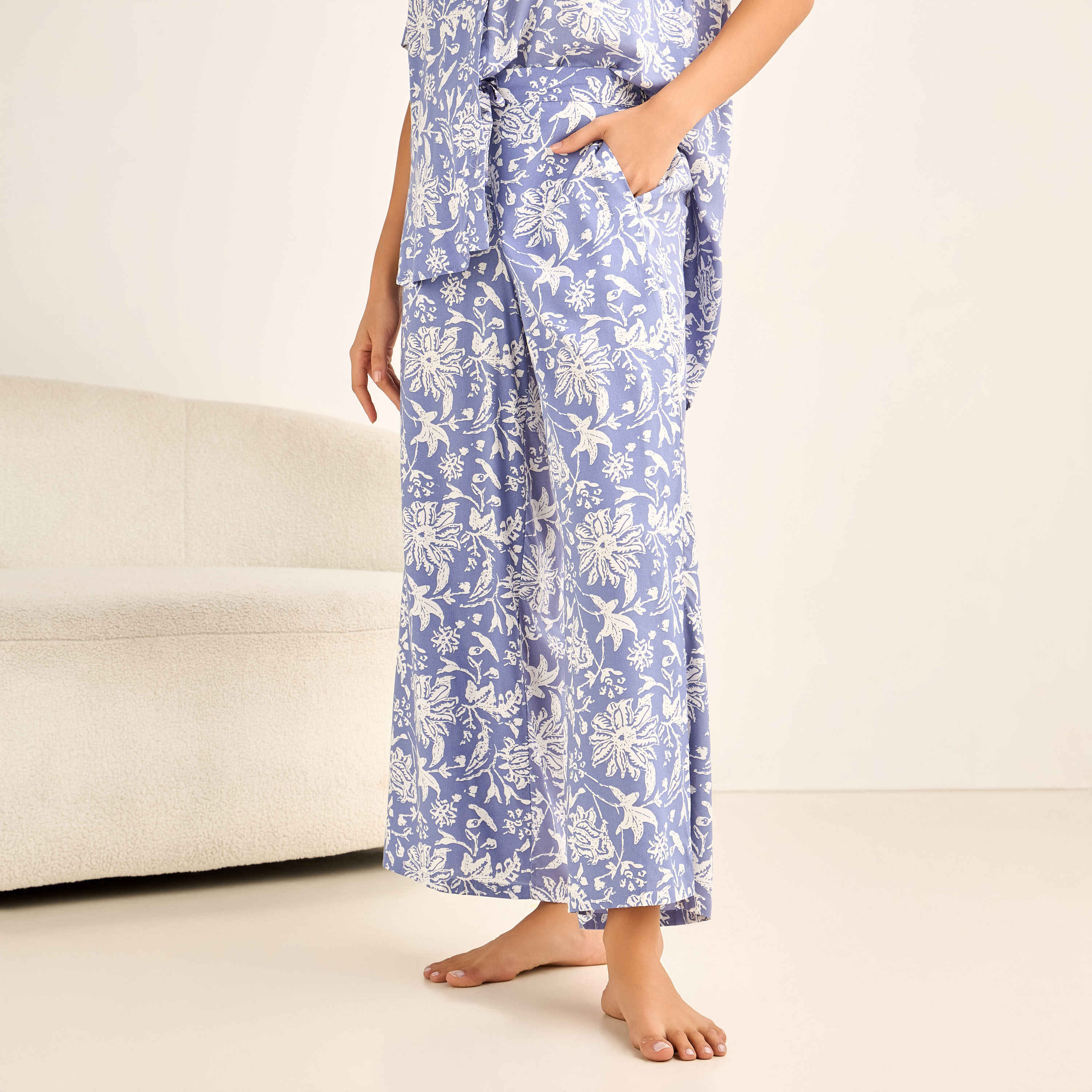 طقم بيجاما بقميص بأزرار وبنطلون من أدارايا-women-clothing-nightwear-pyjamas-longsets-image-4