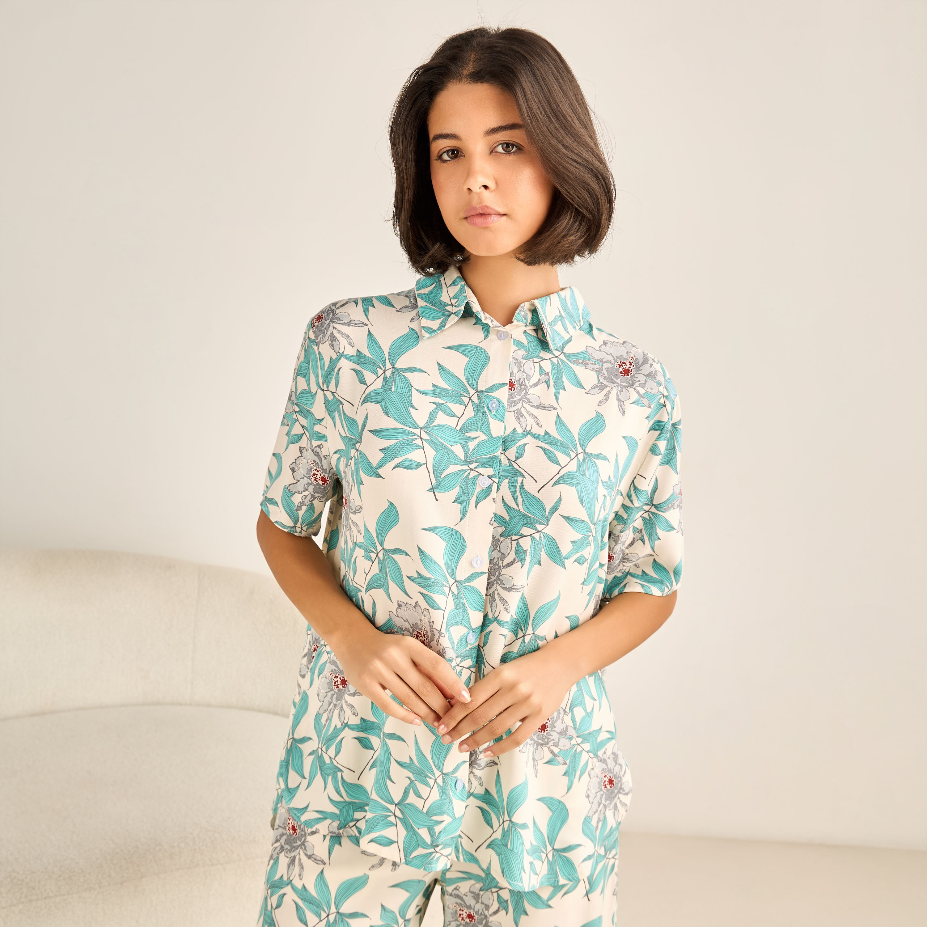 طقم بيجاما بقميص بأزرار وبنطلون من أدارايا-women-clothing-nightwear-pyjamas-longsets-image-2