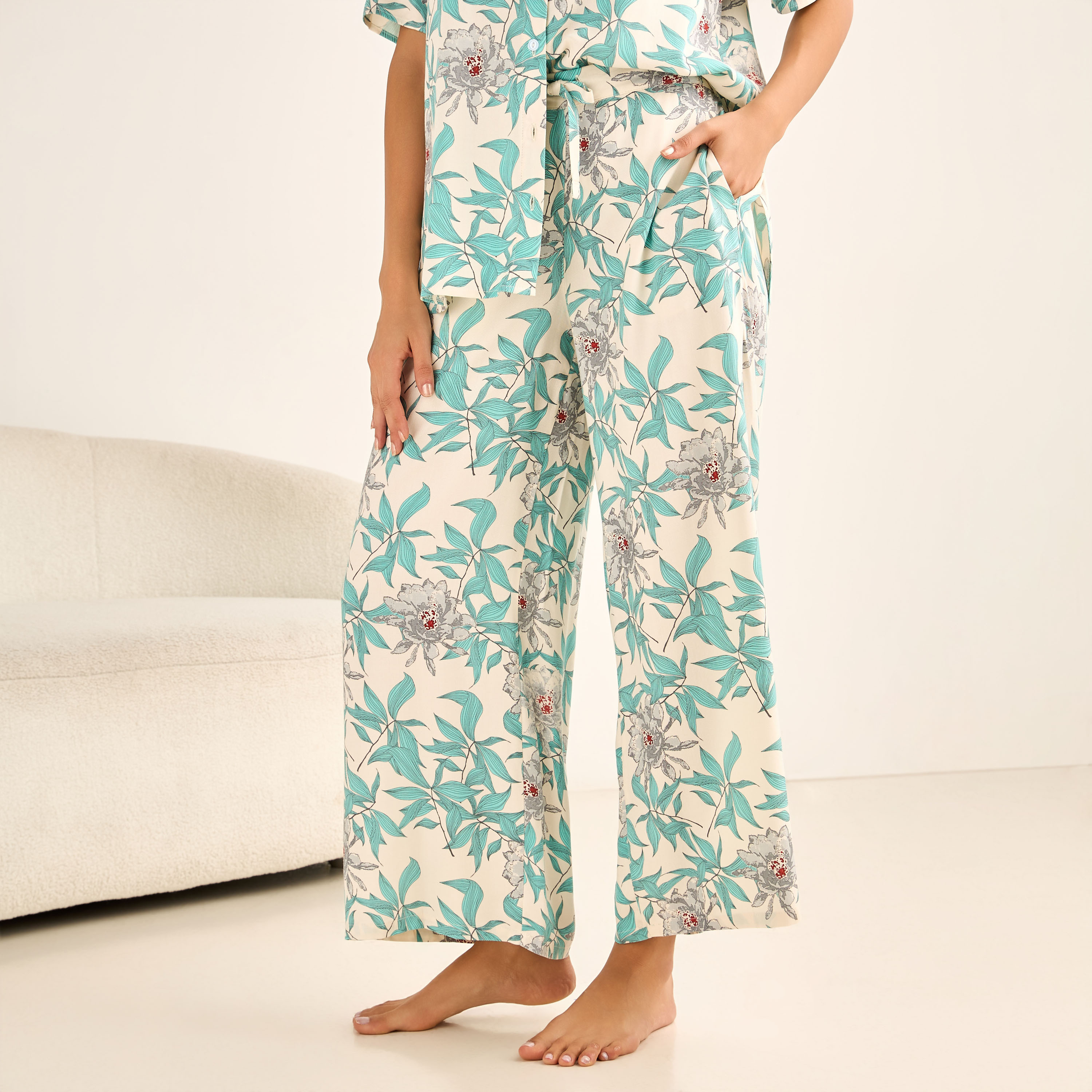 طقم بيجاما بقميص بأزرار وبنطلون من أدارايا-women-clothing-nightwear-pyjamas-longsets-image-4