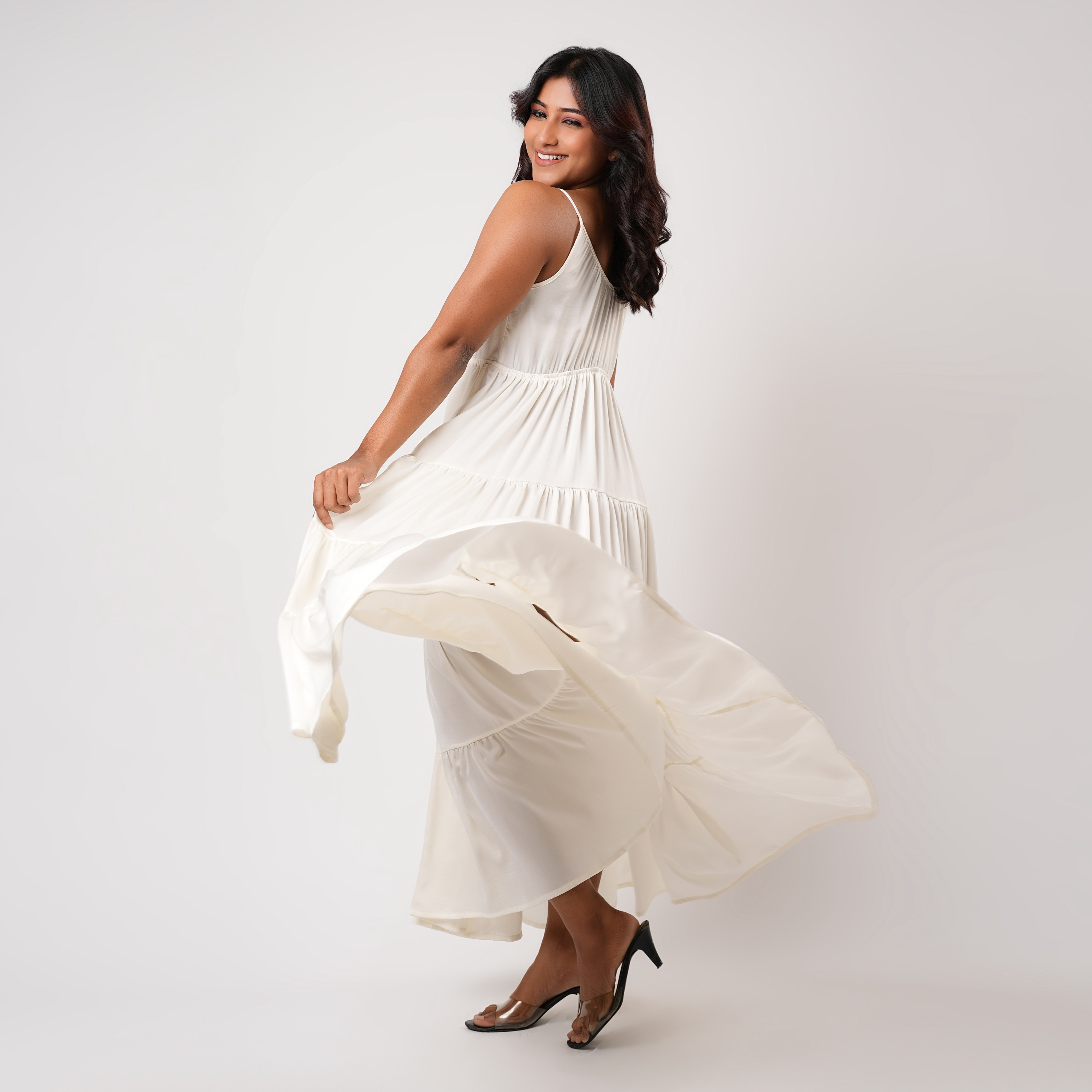 فستان نوم ماكسي بدون أكمام متعدد الطبقات من آدارايا-women-clothing-nightwear-nighties-image-2