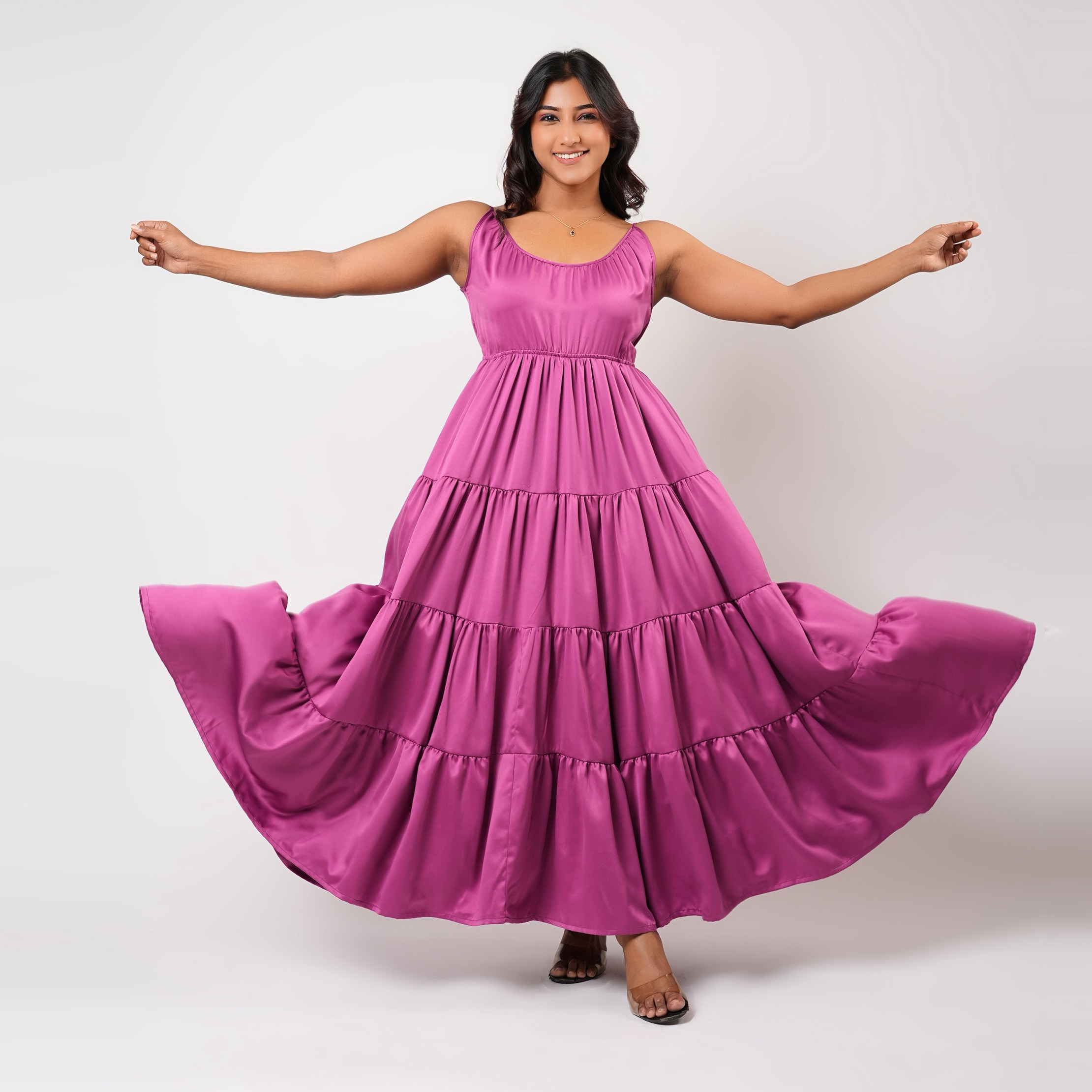 فستان نوم ماكسي بدون أكمام متعدد الطبقات من آدارايا-women-clothing-nightwear-nighties-image-1