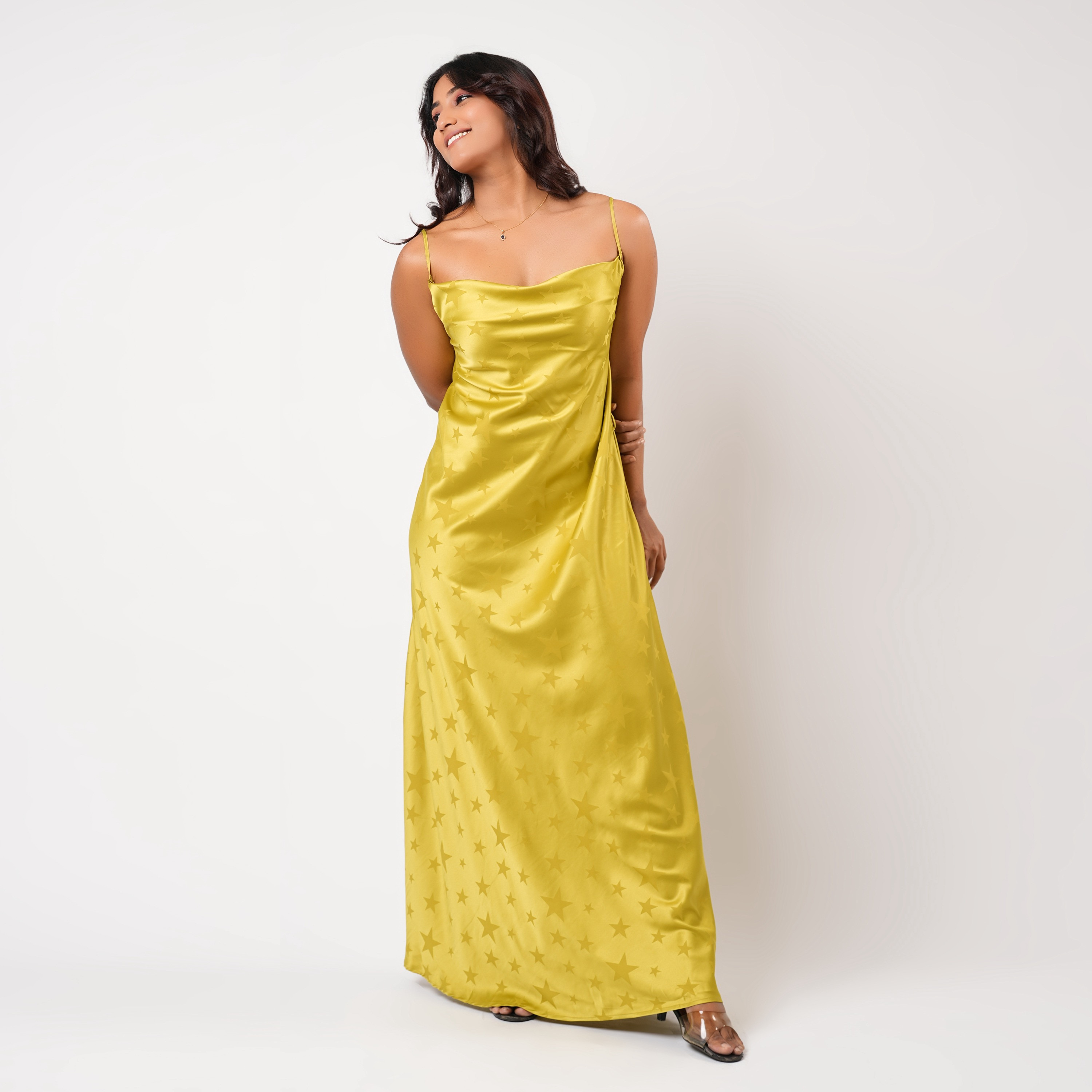 فستان نوم ماكسي بدون أكمام وطبعات نجوم من آدارايا-women-clothing-nightwear-nighties-image-2