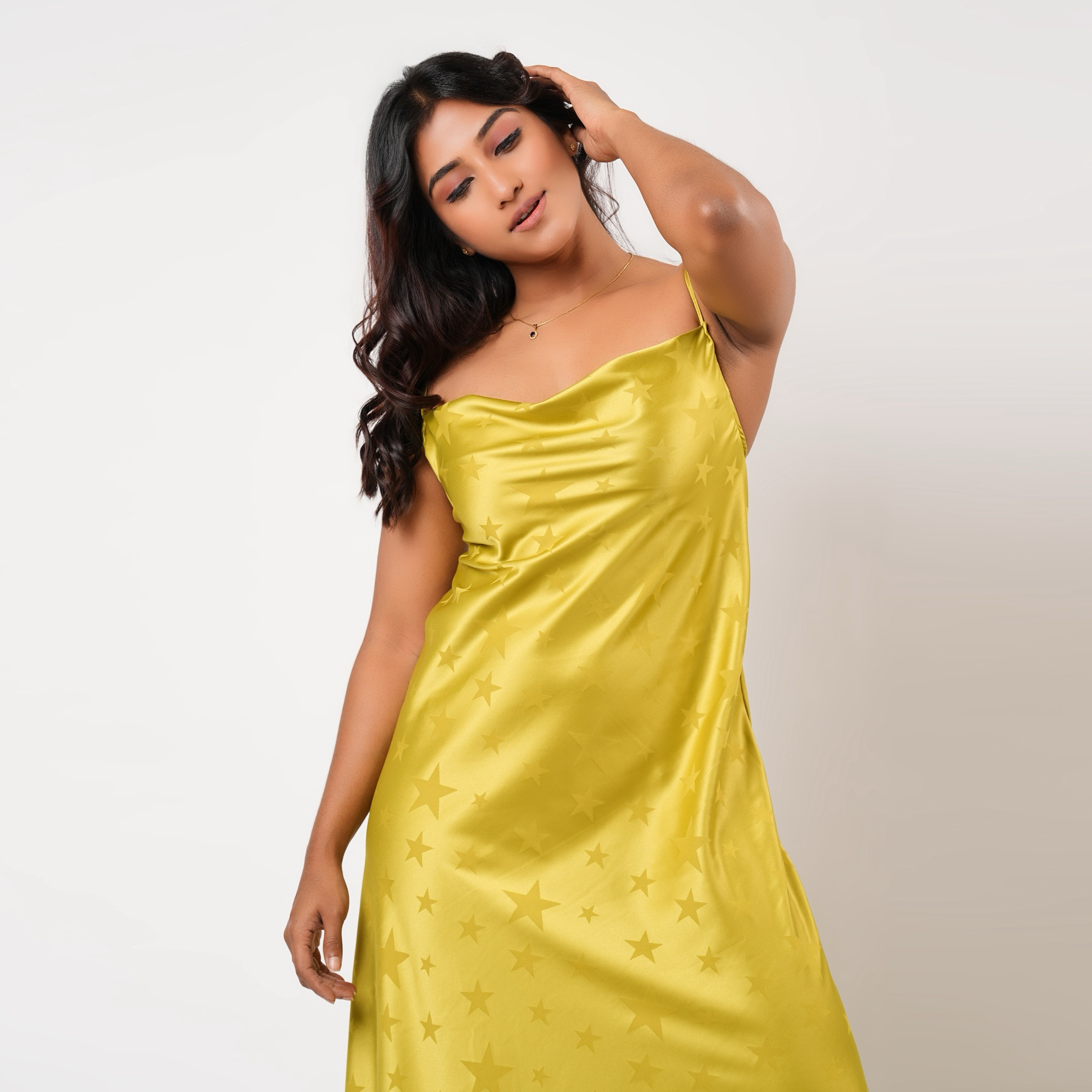 فستان نوم ماكسي بدون أكمام وطبعات نجوم من آدارايا-women-clothing-nightwear-nighties-image-4