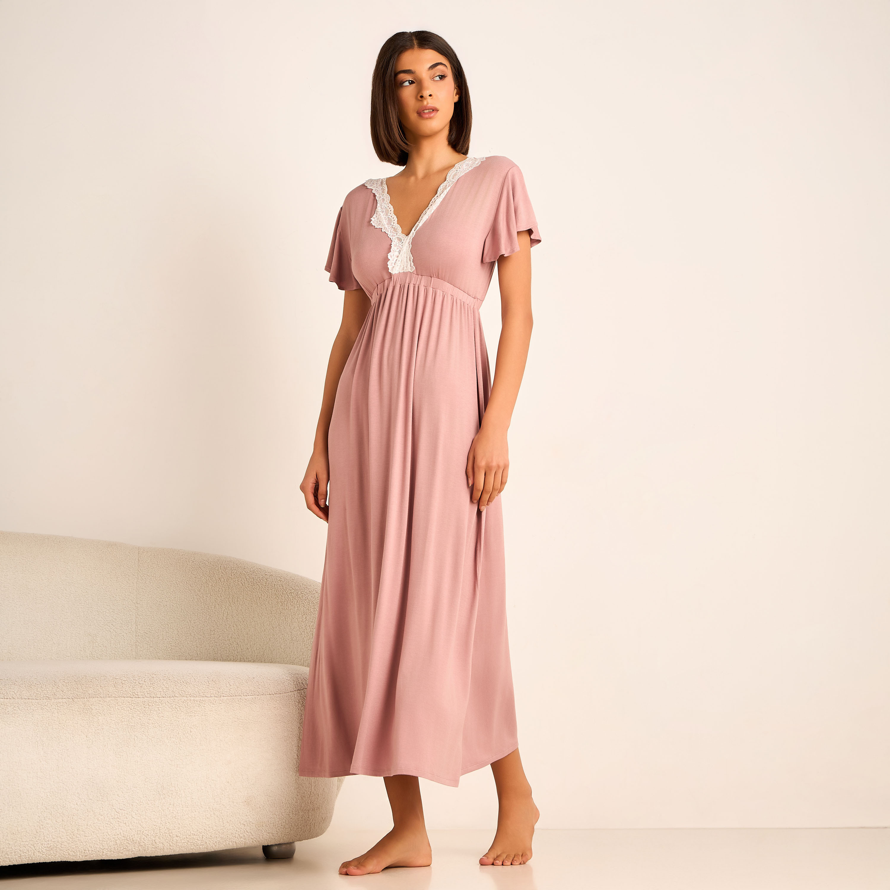 قميص نوم بأكمام قصيرة وحافة دانتيل من أدارايا-women-clothing-nightwear-nighties-image-1