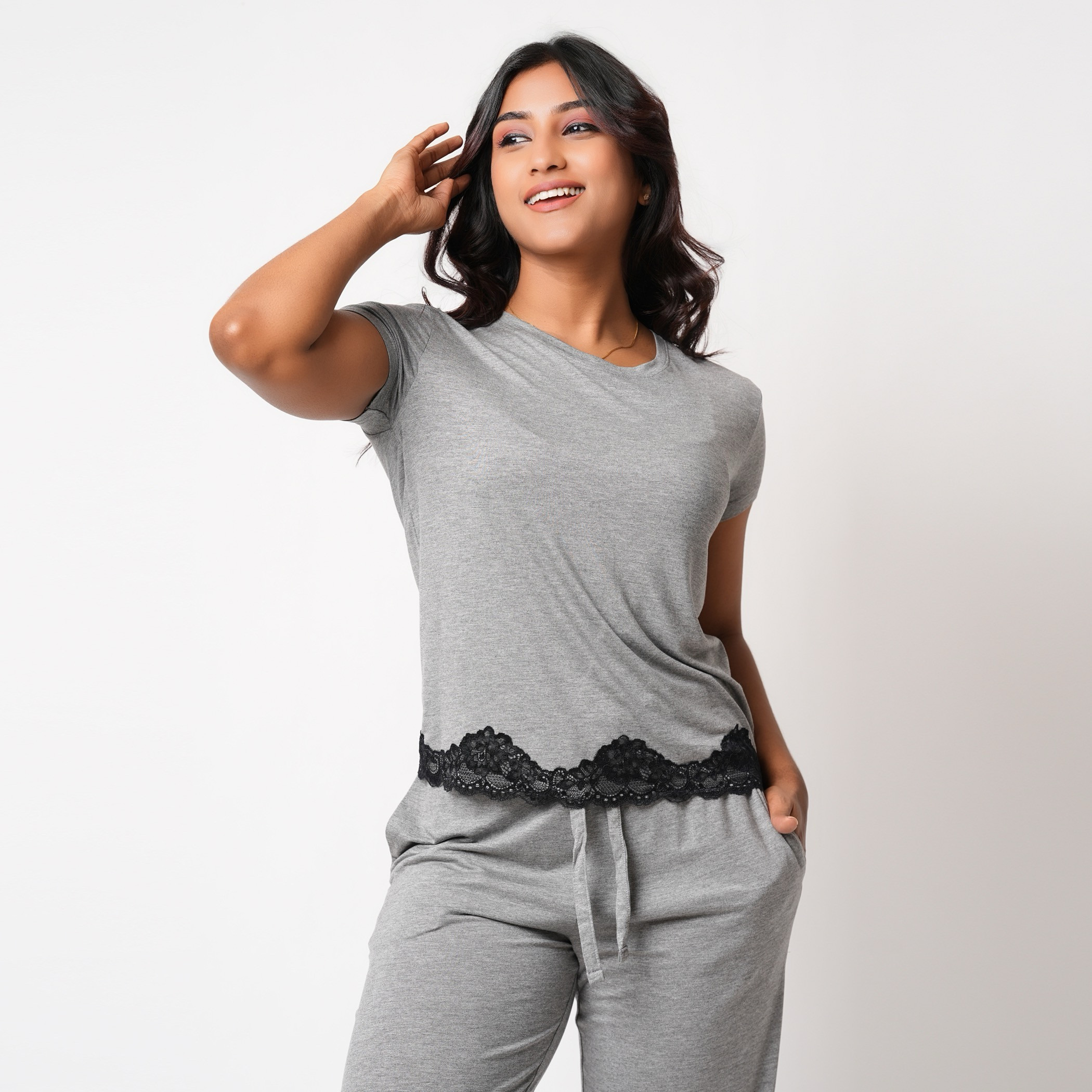 Aadaraya Pyjama Set T-shirt & Trousers-women-clothing-nightwear-pyjamas-longsets-image-5