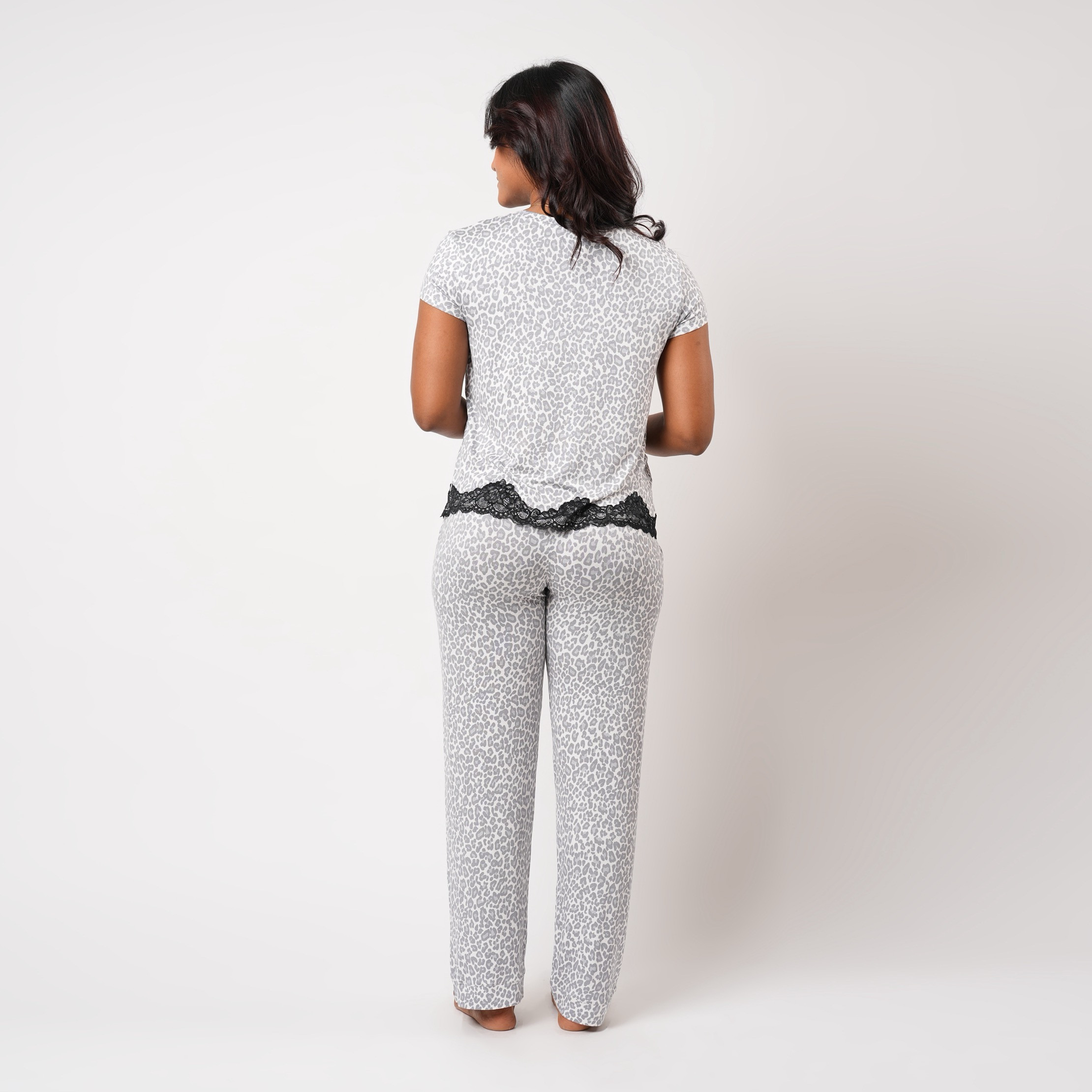 Aadaraya Pyjama Set T-shirt & Trousers-women-clothing-nightwear-pyjamas-longsets-image-3