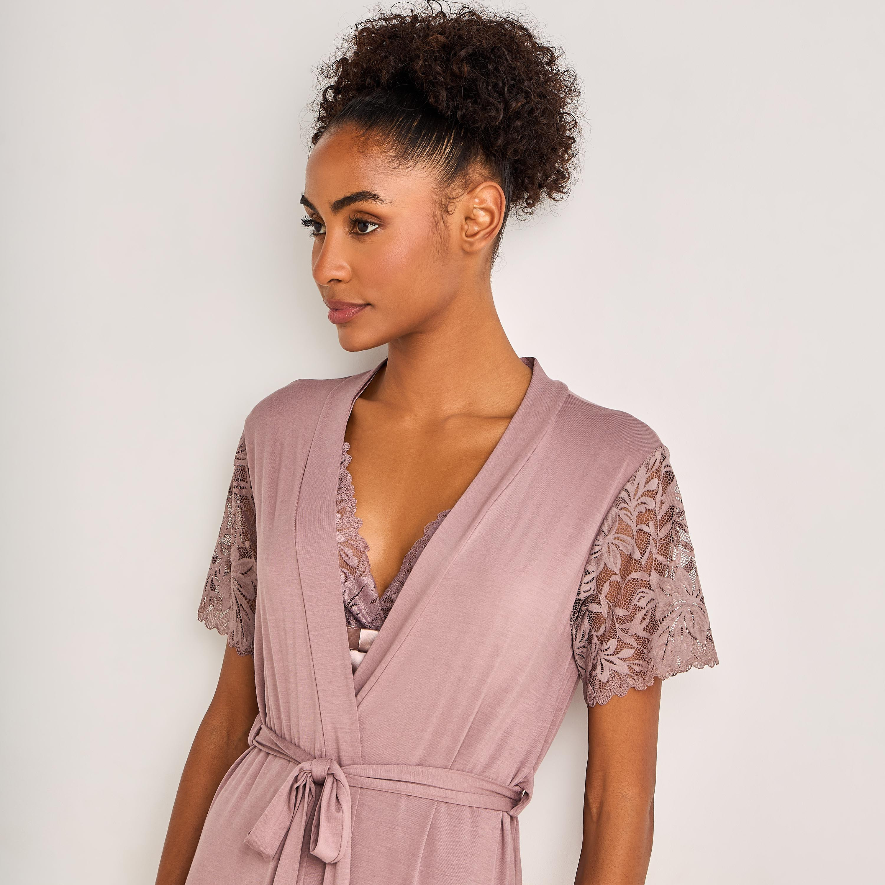 فستان نوم بدون أكمام مع روب من سبلاش فاف-women-clothing-nightwear-nighties-image-8