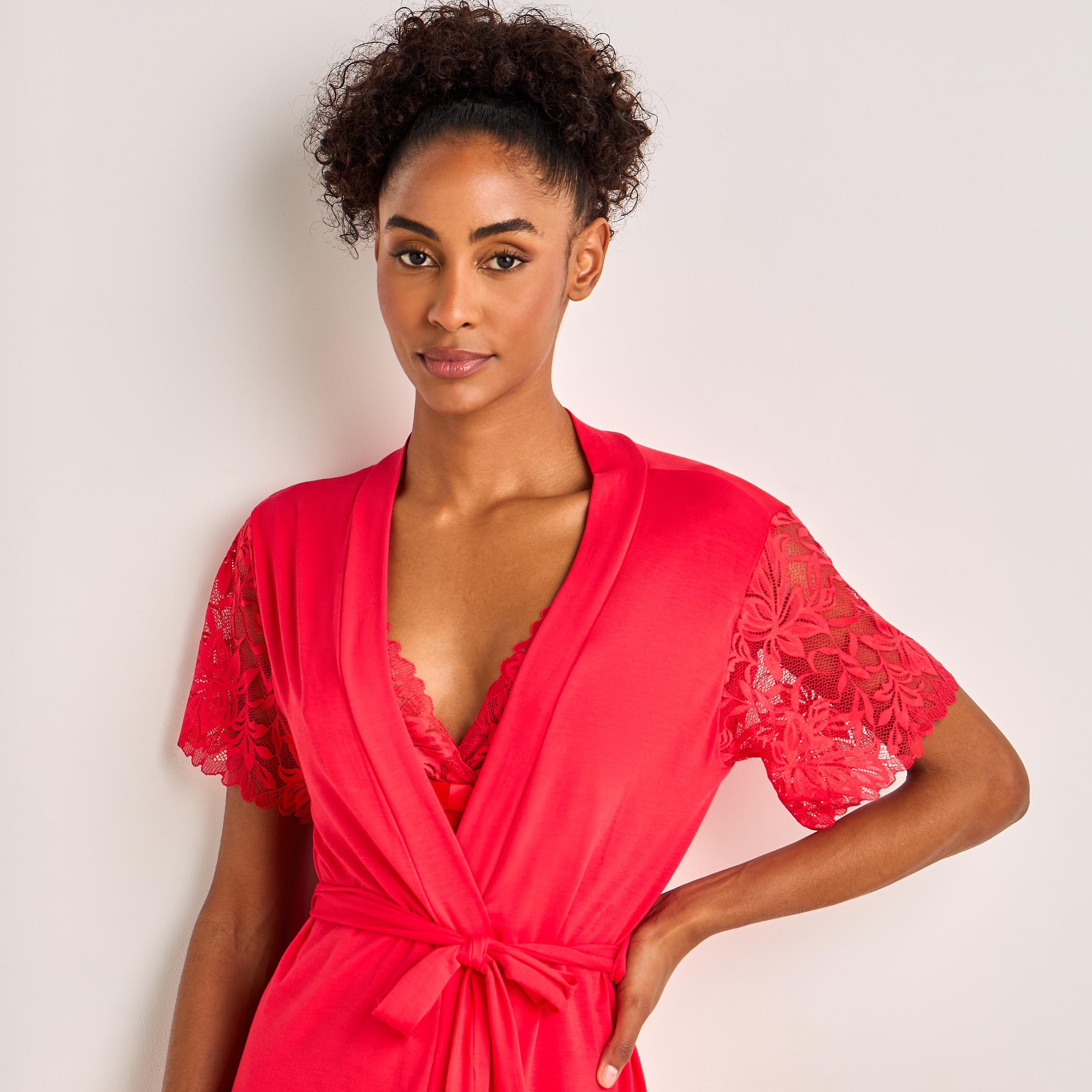 فستان نوم بدون أكمام مع روب من سبلاش فاف-women-clothing-nightwear-nighties-image-8