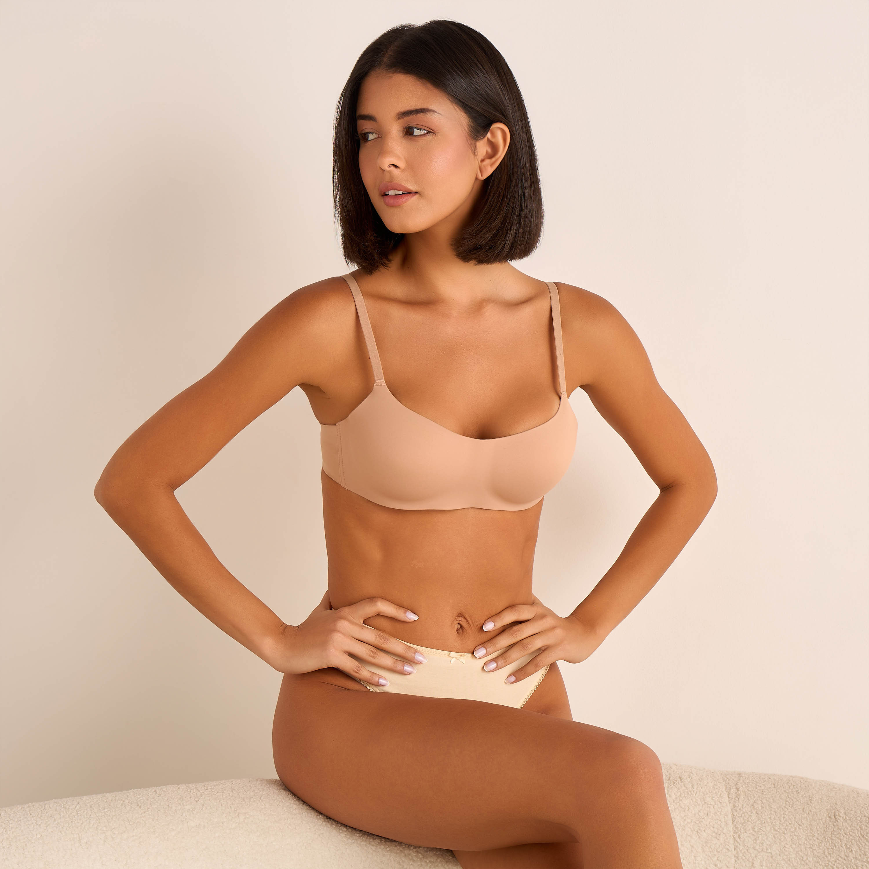 صدرية مبطنة بتغطية متوسطة-women-clothing-lingerie-bras-image-5