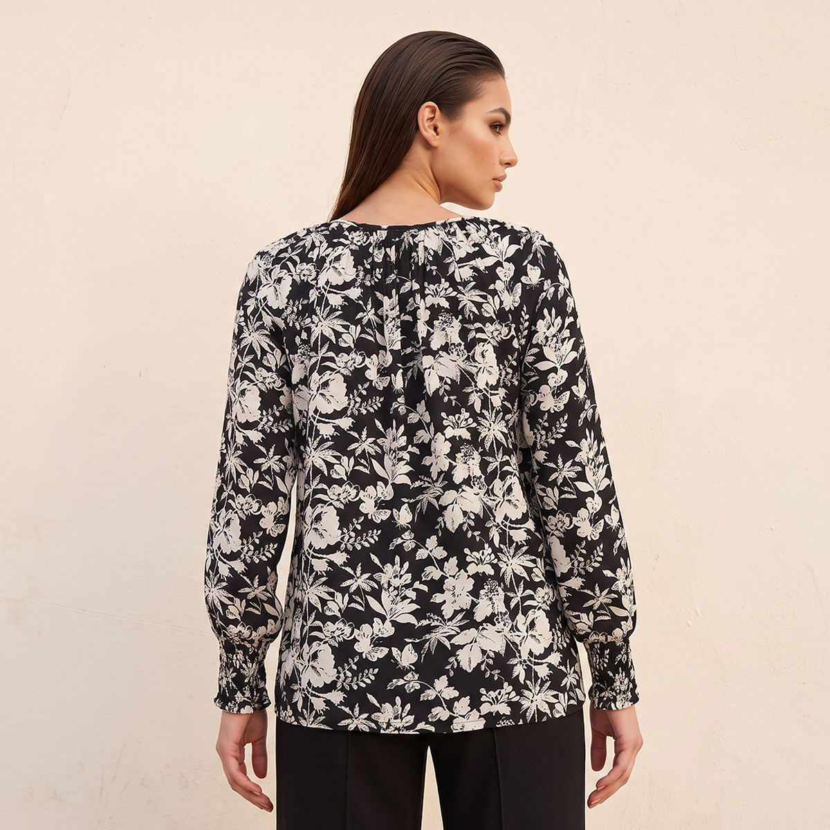 توب من الرايون بطبعة زهور من سبلاش فاف-women-clothing-shirtsandblouses-blouses-image-3