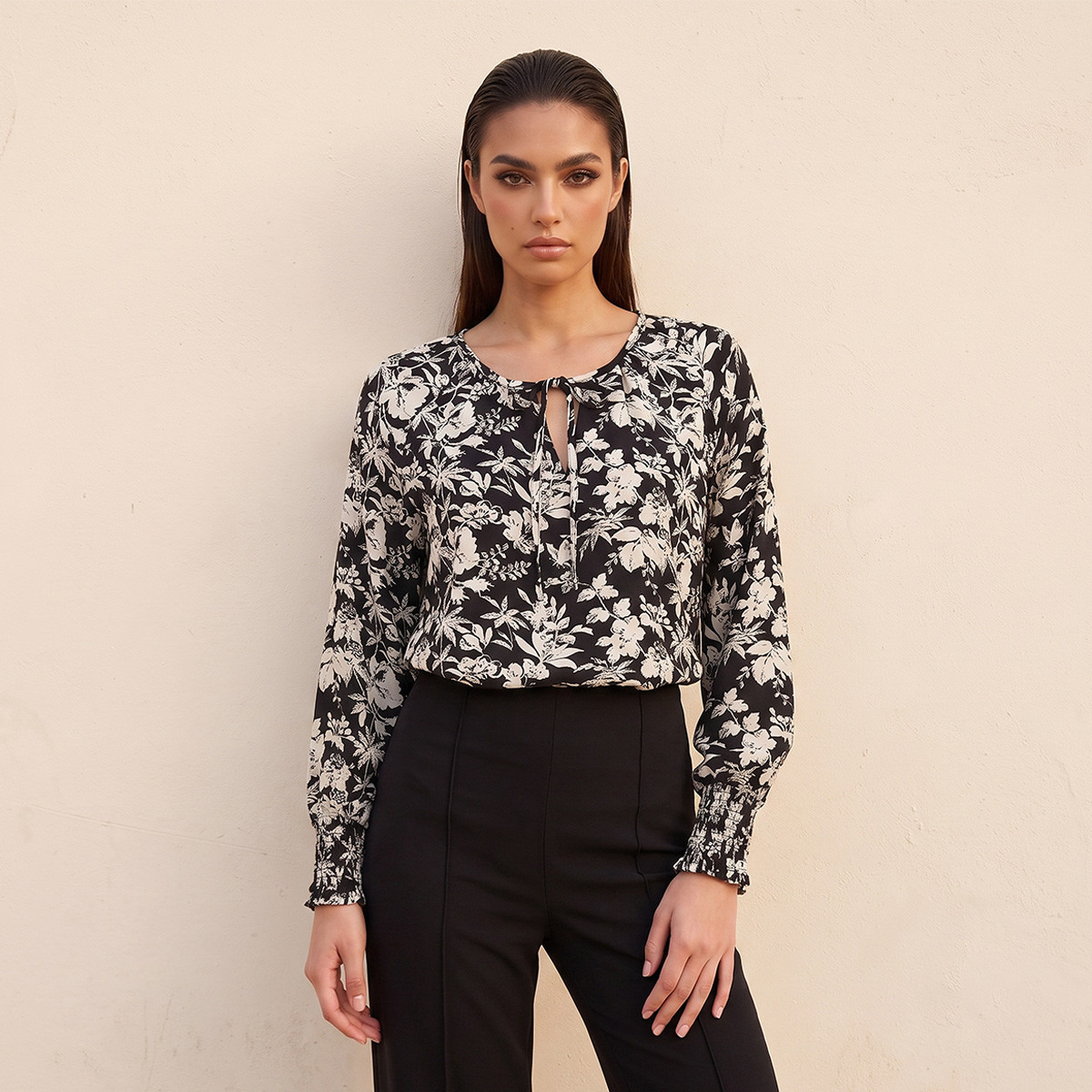 توب من الرايون بطبعة زهور من سبلاش فاف-women-clothing-shirtsandblouses-blouses-image-6