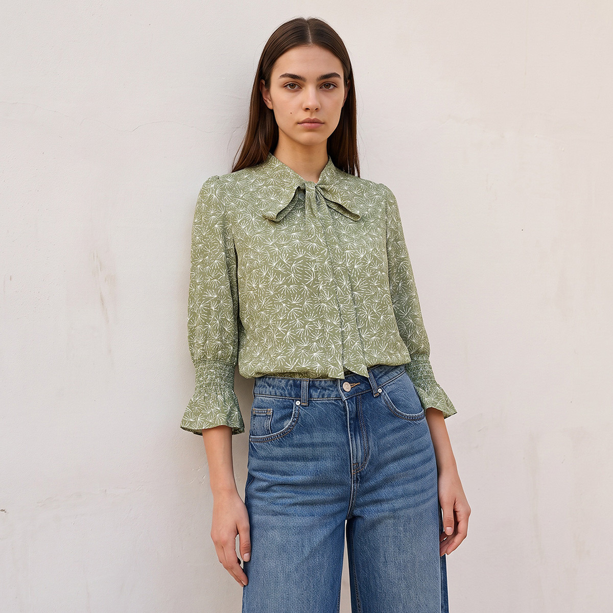 توب بقصة مستقيمة من الفيسكوز بطبعة زهور من سبلاش-women-clothing-shirtsandblouses-blouses-image-4