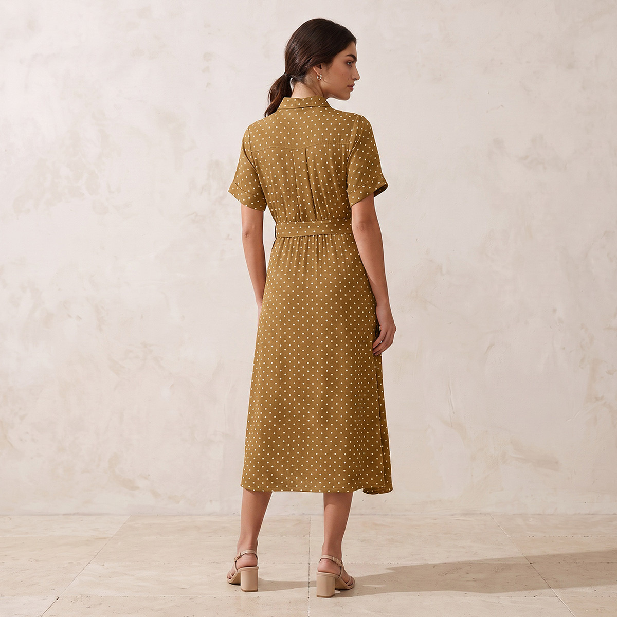 فستان قميص رايون بطبعات منقطة وحزام من سبلاش فيف-women-clothing-dresses-image-2