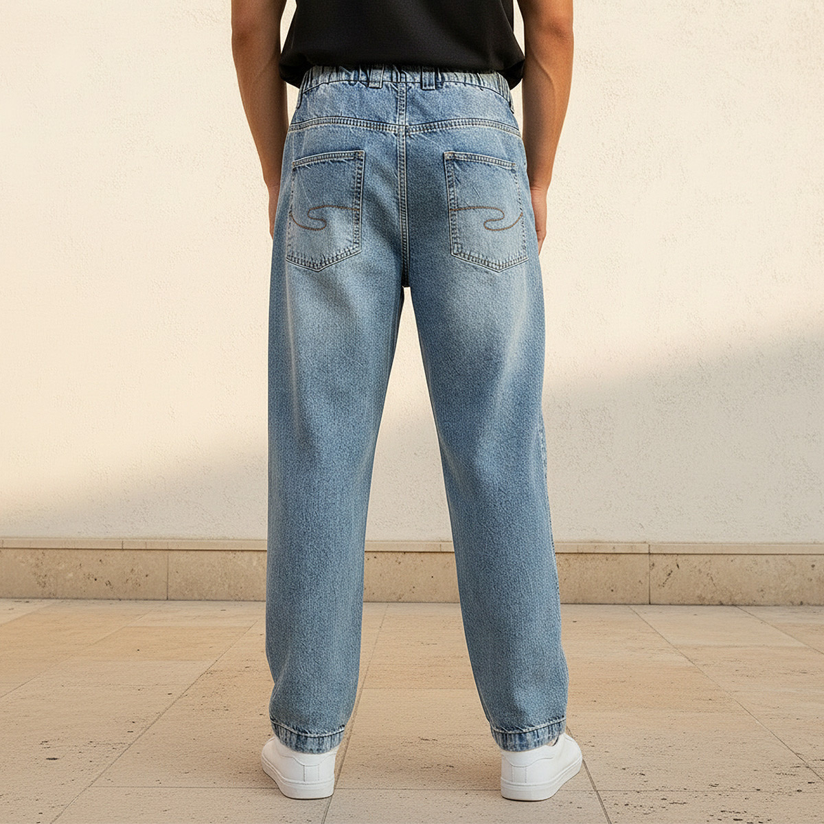 بنطلون جينز بقصة واسعة وخصر متوسط من لي كوبر-men-clothing-bottoms-joggers-image-4