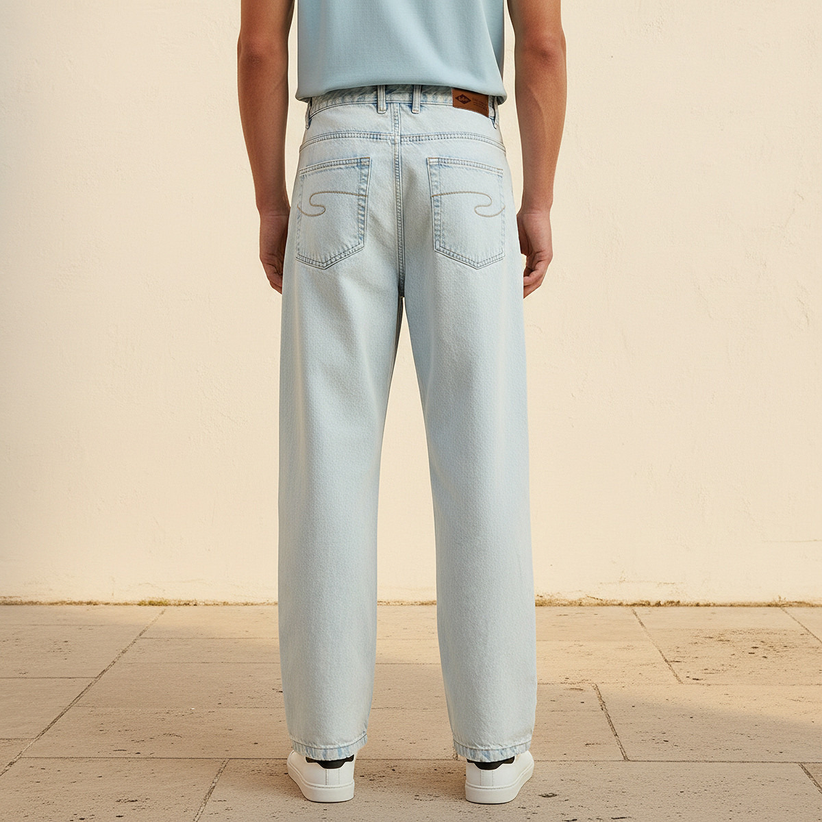 Lee Cooper Relaxed Fit Mid-Rise Pocket Jeans-men-clothing-jeans-image-4