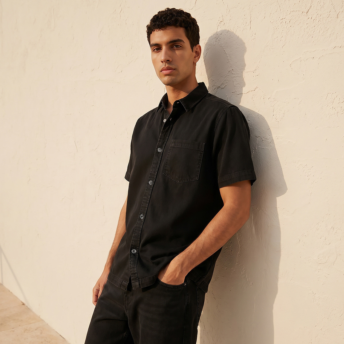 قميص بقصّة مريحة من لي كوبر-men-clothing-shirts-image-1