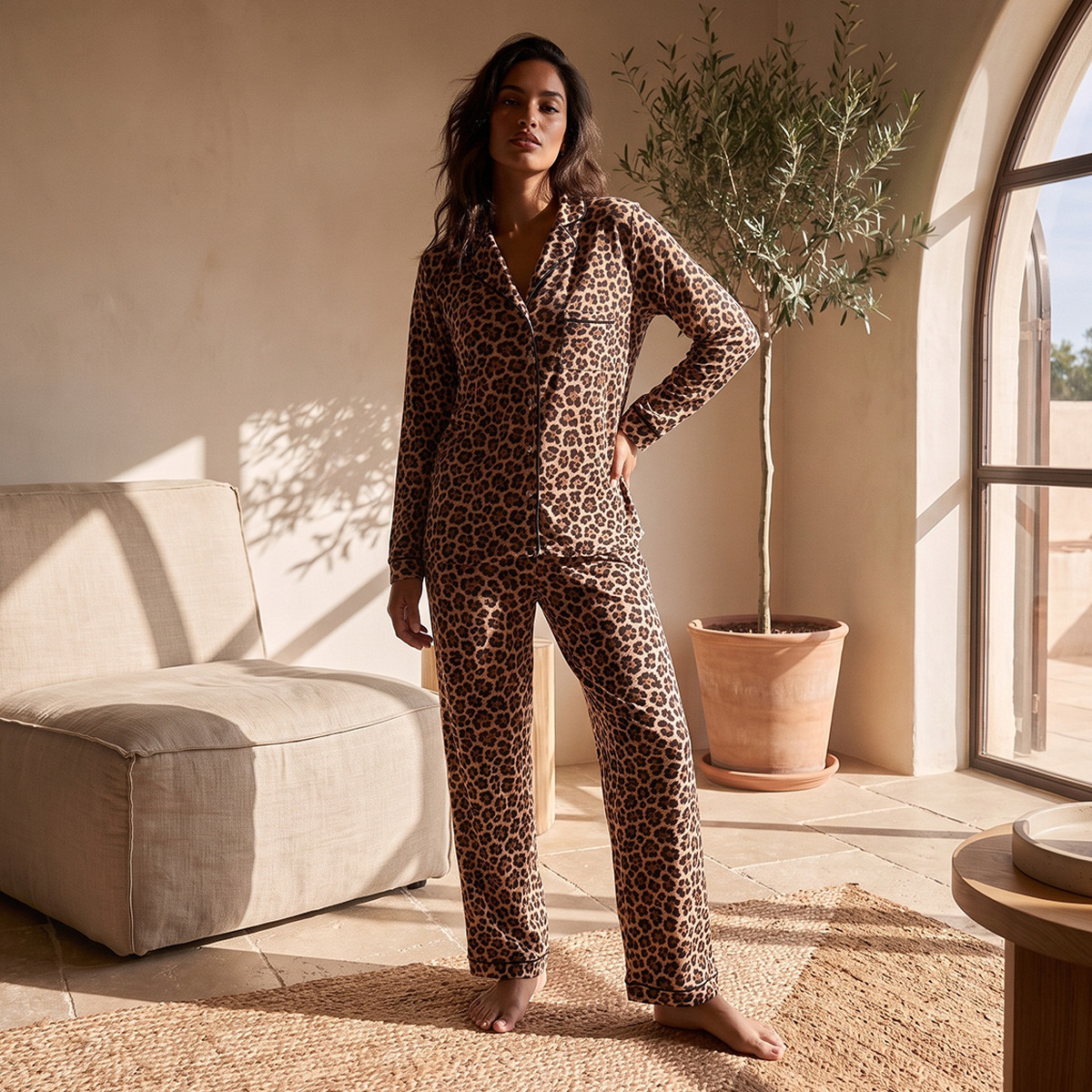 طقم بيجاما بنطلون وقميص بأزرار وطبعات حيوانات من آدارايا-women-clothing-nightwear-pyjamas-longsets-image-2