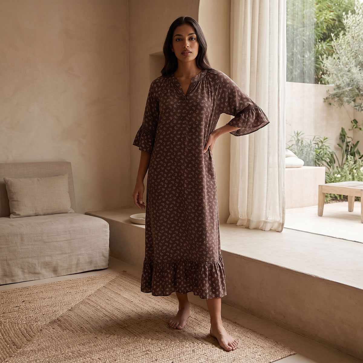 فستان نوم من الفيسكوز بطبعة بيسلي من سبلاش فاف-women-clothing-nightwear-nighties-image-2