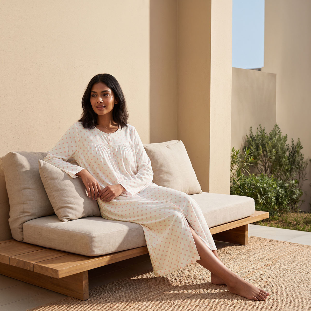 قميص نوم فيسكوز بطبعات منقطة من سبلاش فاف-women-clothing-nightwear-nighties-image-1