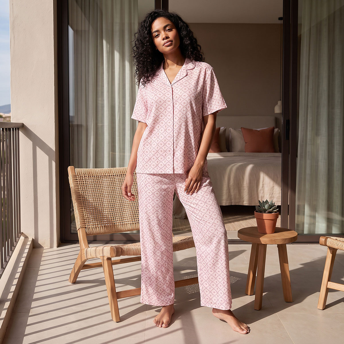 طقم قميص وبيجاما من الفيسكوز بطبعة زهور من سبلاش فاف-women-clothing-nightwear-pyjamas-longsets-image-2