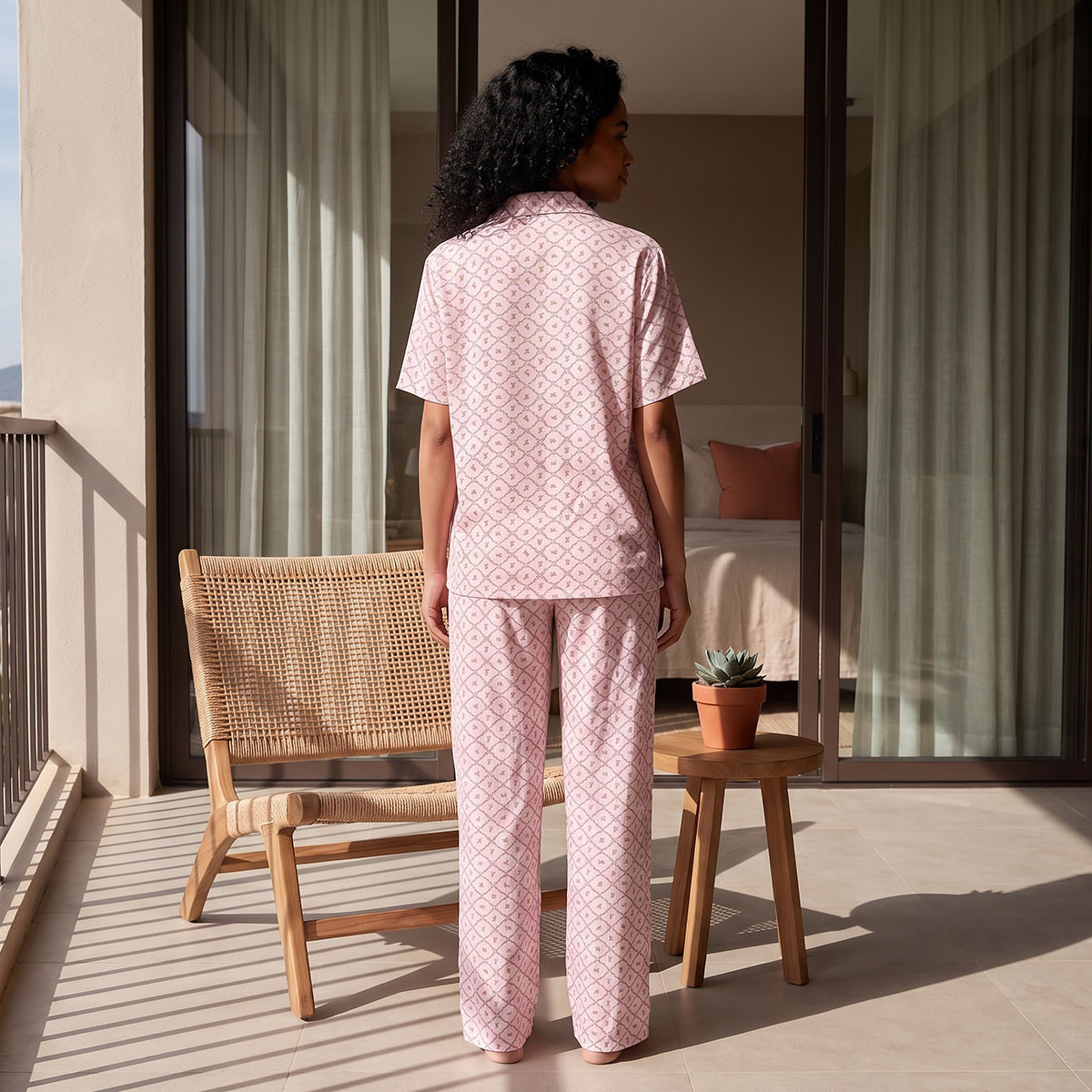 طقم قميص وبيجاما من الفيسكوز بطبعة زهور من سبلاش فاف-women-clothing-nightwear-pyjamas-longsets-image-3