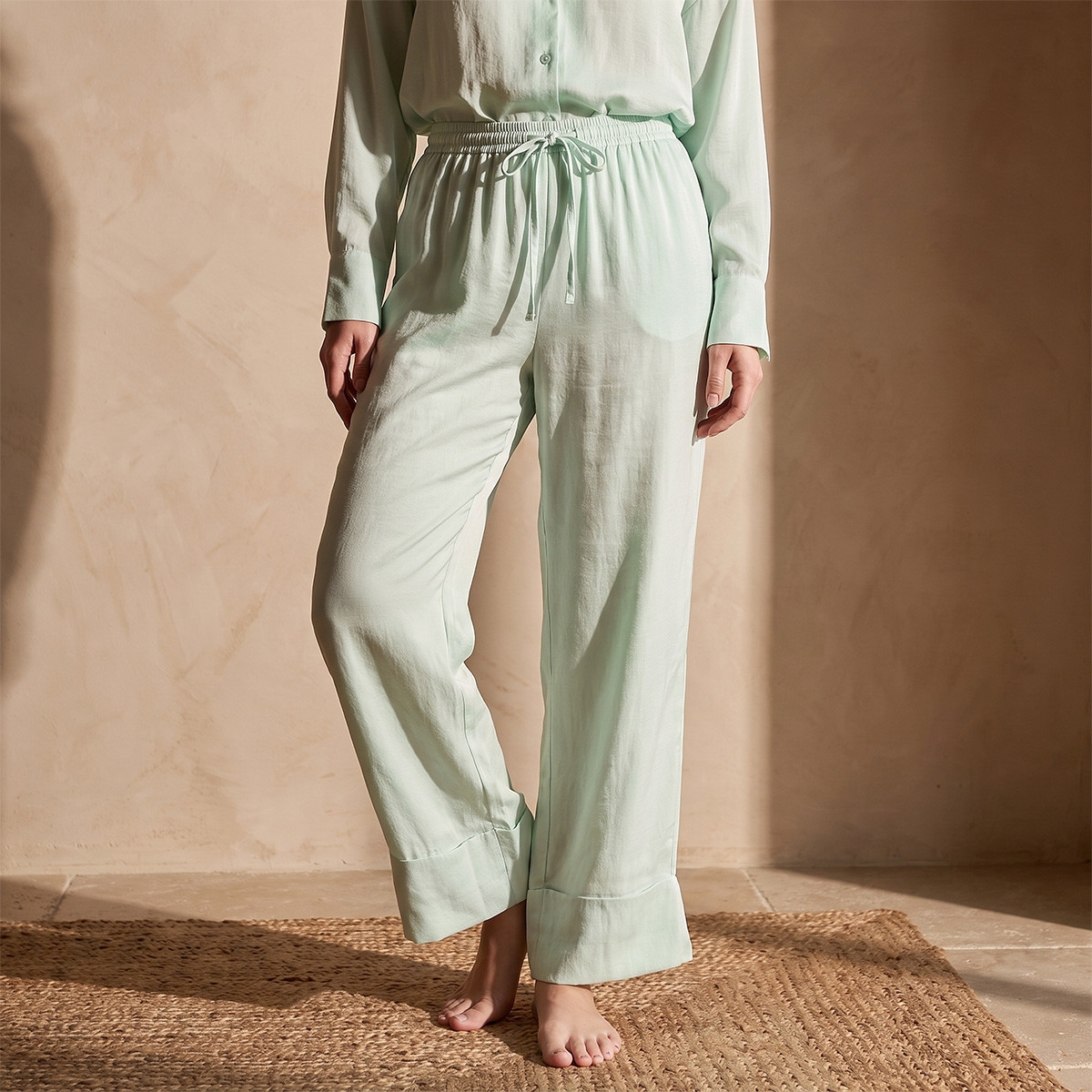 طقم بيجاما مخمل قميص وبنطلون من سبلاش فيف-women-clothing-nightwear-pyjamas-longsets-image-5