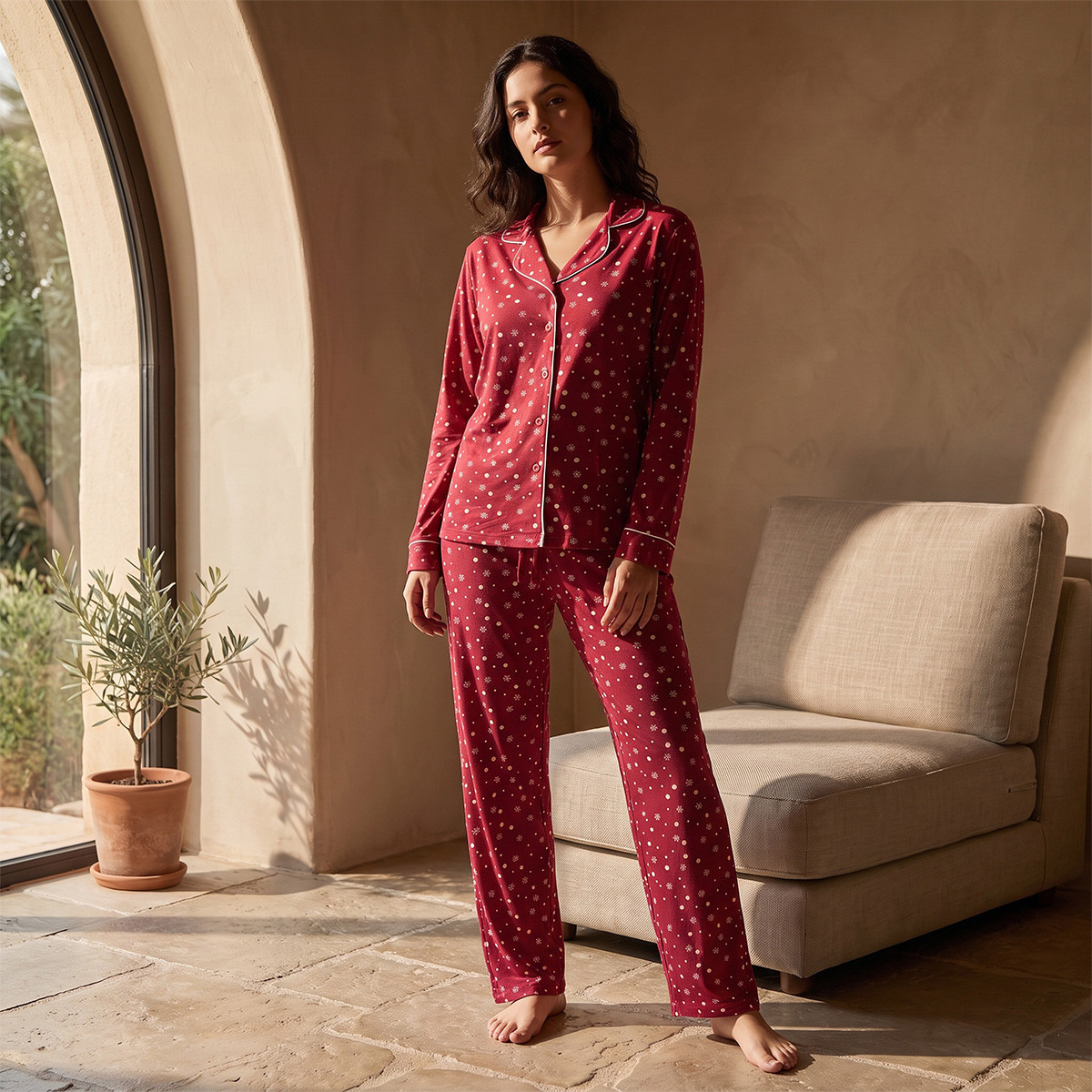 طقم بنطلون بيجاما وقميص بأزرار وطبعات من سبلاش فاف-women-clothing-nightwear-pyjamas-longsets-image-2